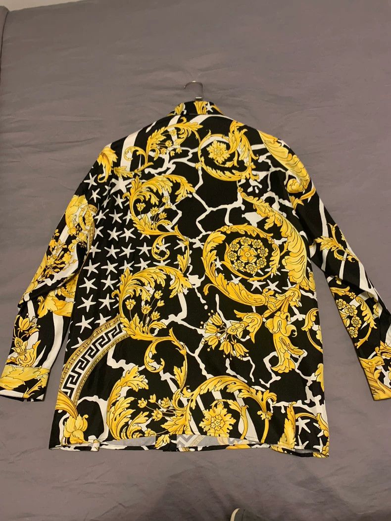 Versace Versace Classic baroque silk shirt Size US S / EU 44-46 / 1 - 3 Thumbnail