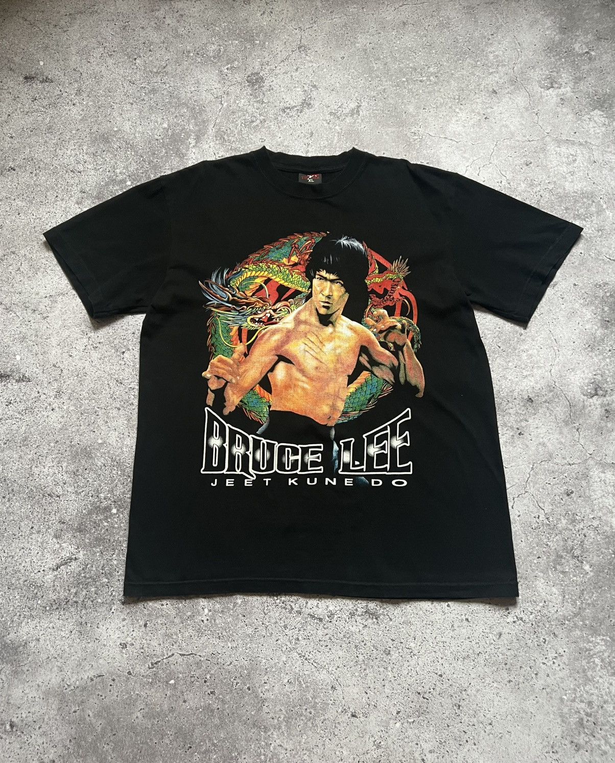 Vintage Vintage Bruce Lee Dragon Japanese T-shirt Y2K 90s Size US XL / EU 56 / 4 - 1 Thumbnail