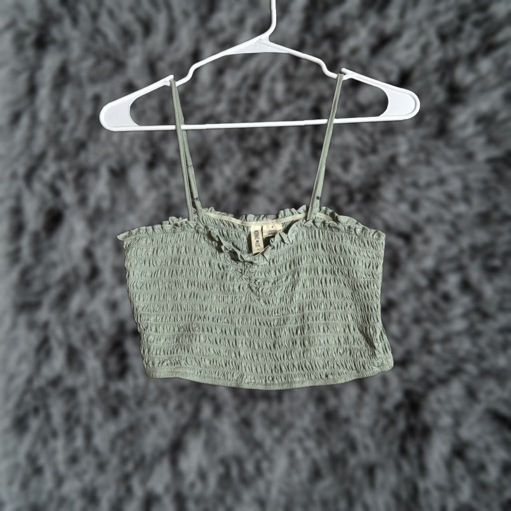 Vintage Sky and Sparrow Smocked Cropped Top Women M Green Tank Bohemian Fairy Coquette Y2K Inspired Size M / US 6-8 / IT 42-44 - 1 Thumbnail