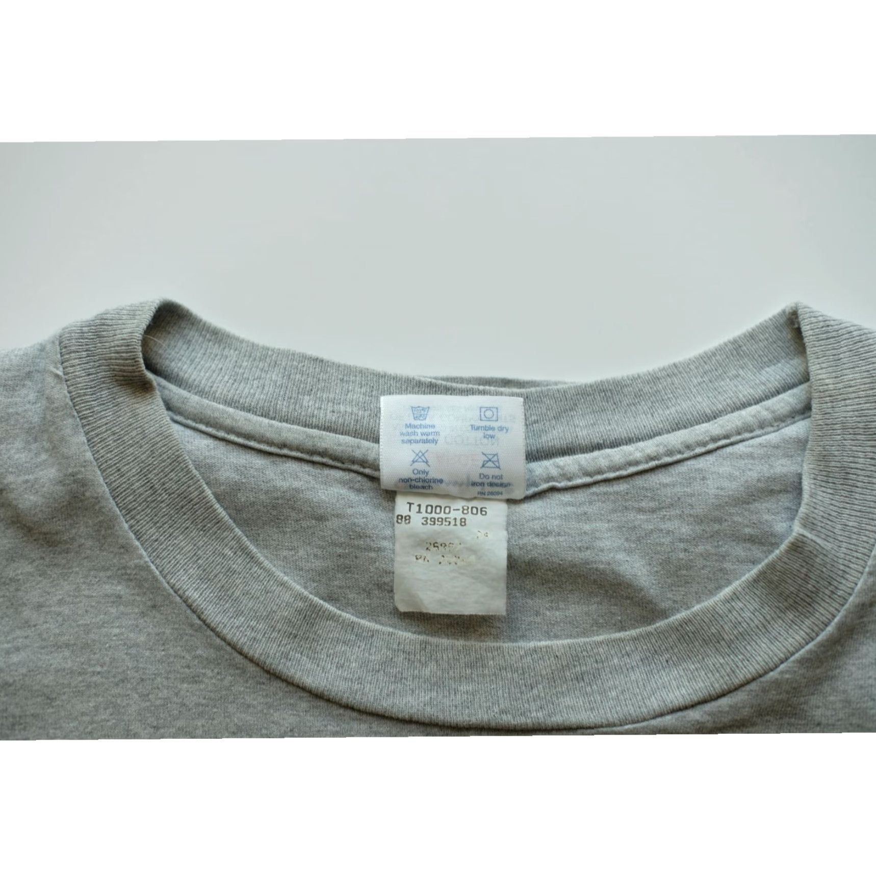 Champion VINTAGE Champion Depauw University Liberal Arts 90s VTG Y2K Mens Adult T-Shirt Gray SZ L Size US L / EU 52-54 / 3 - 4 Thumbnail