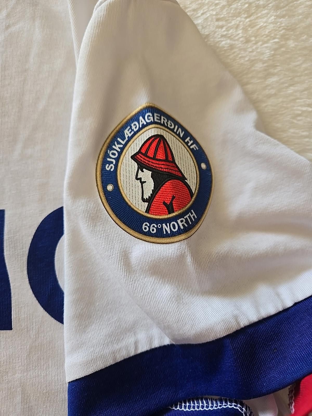 Other 66° North Soccer Team "Waiting for World Cup Since 1947" Size US S / EU 44-46 / 1 - 5 Thumbnail
