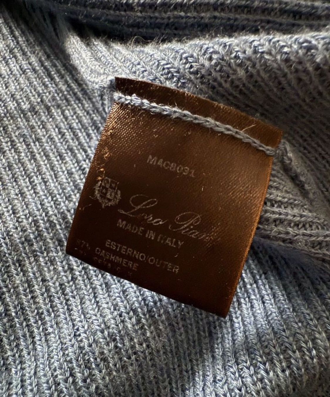 Loro Piana Loro Piana Cashmere Silk Button Detail Cardigan Sweater Size US M / EU 48-50 / 2 - 6 Thumbnail