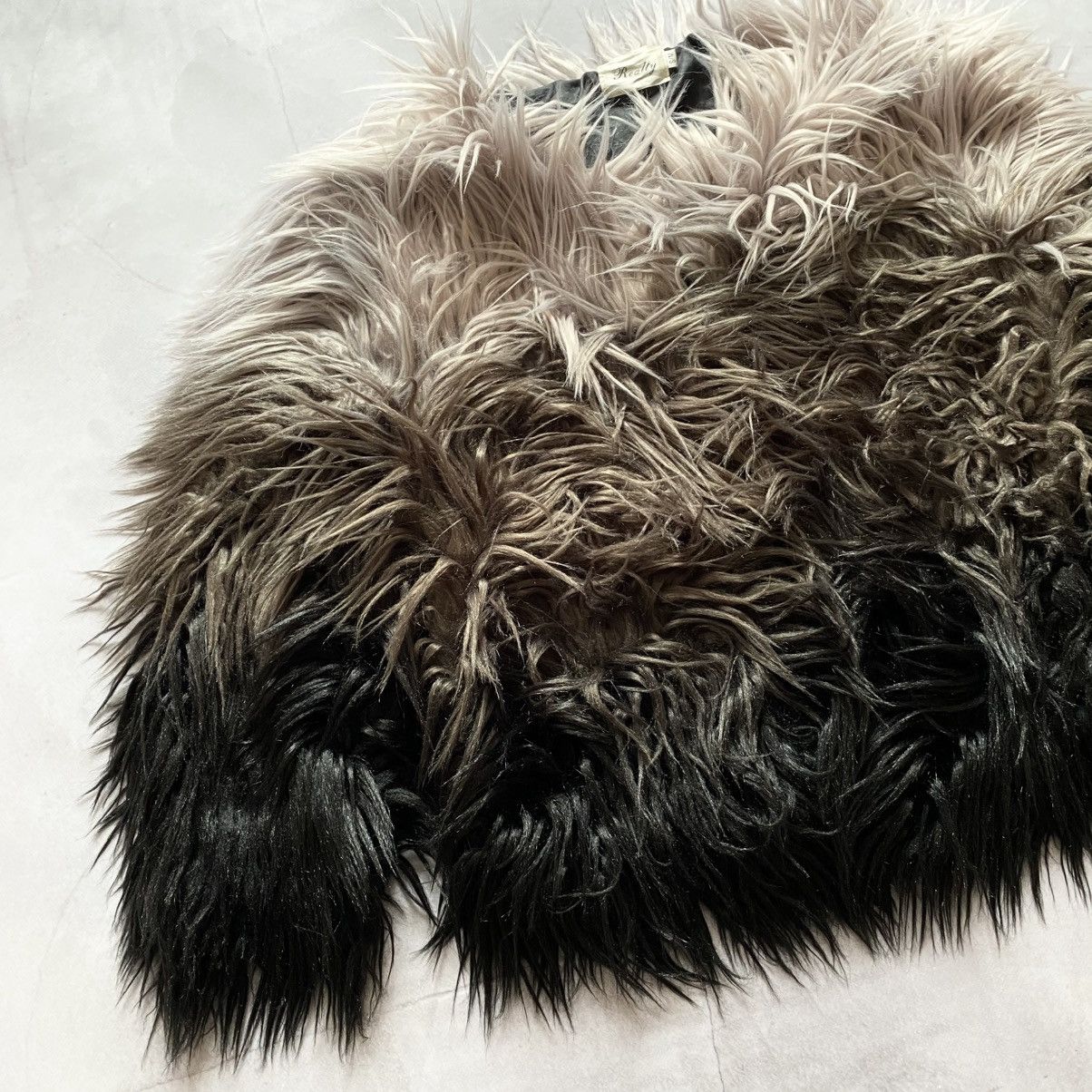If Six Was Nine Crazy Opium Fuzzy Cropped Faux Fur Gradient Y2K Jacket Size S / US 4 / IT 40 - 3 Thumbnail