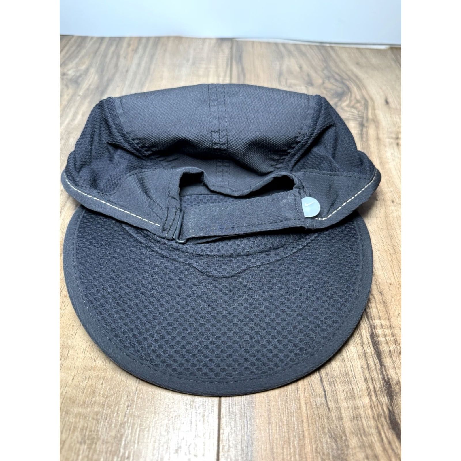 Nike VINTAGE Nike Hat Cap Black DriFit Mini Swoosh Feather Light Panel Tailwind Y2K 2000s Mens Size ONE SIZE - 5 Thumbnail