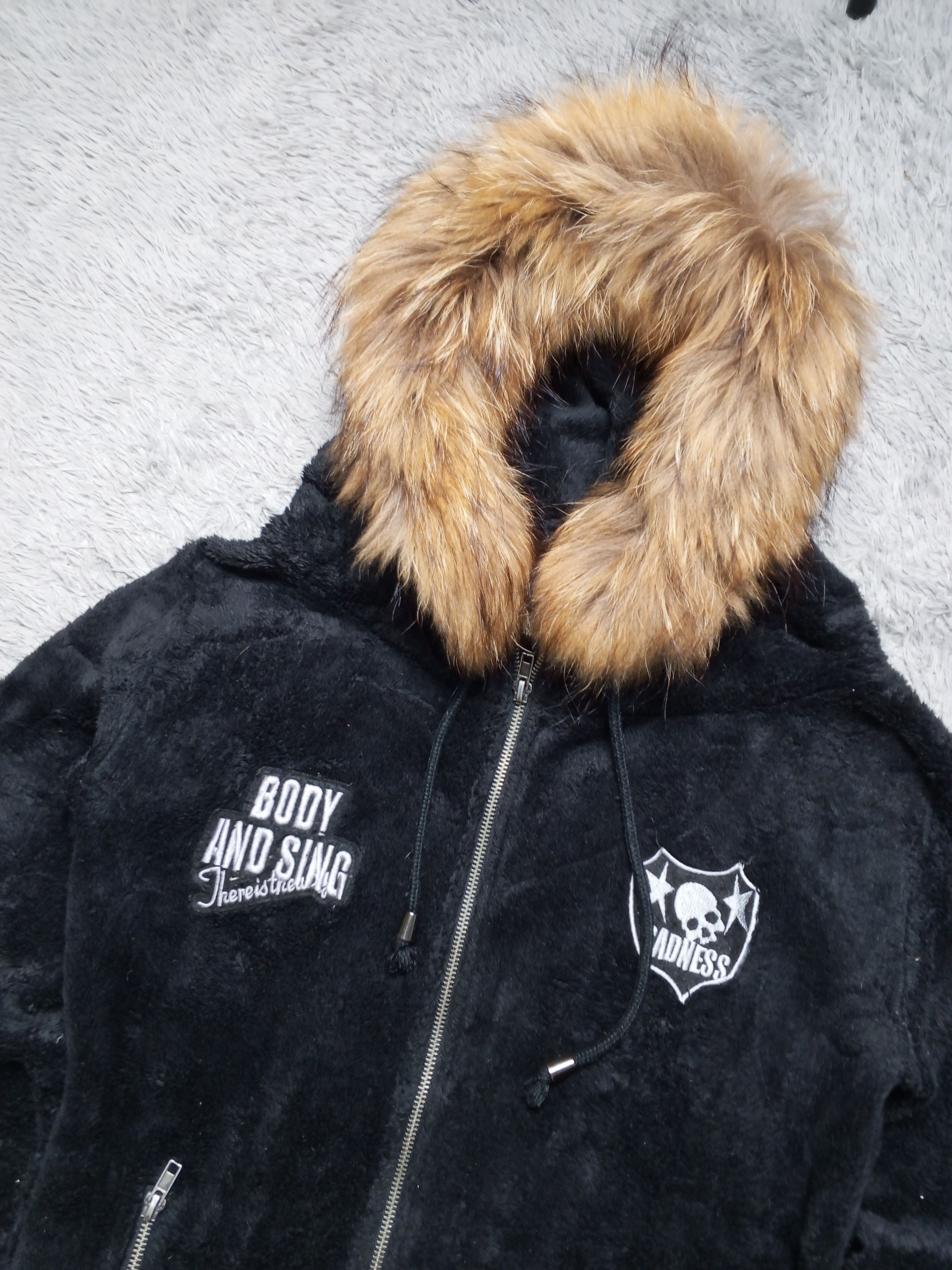 Japanese Brand Crazy Skull japan Brand SADNESS Pandora Faux Fur Hoodie Size US M / EU 48-50 / 2 - 3 Thumbnail