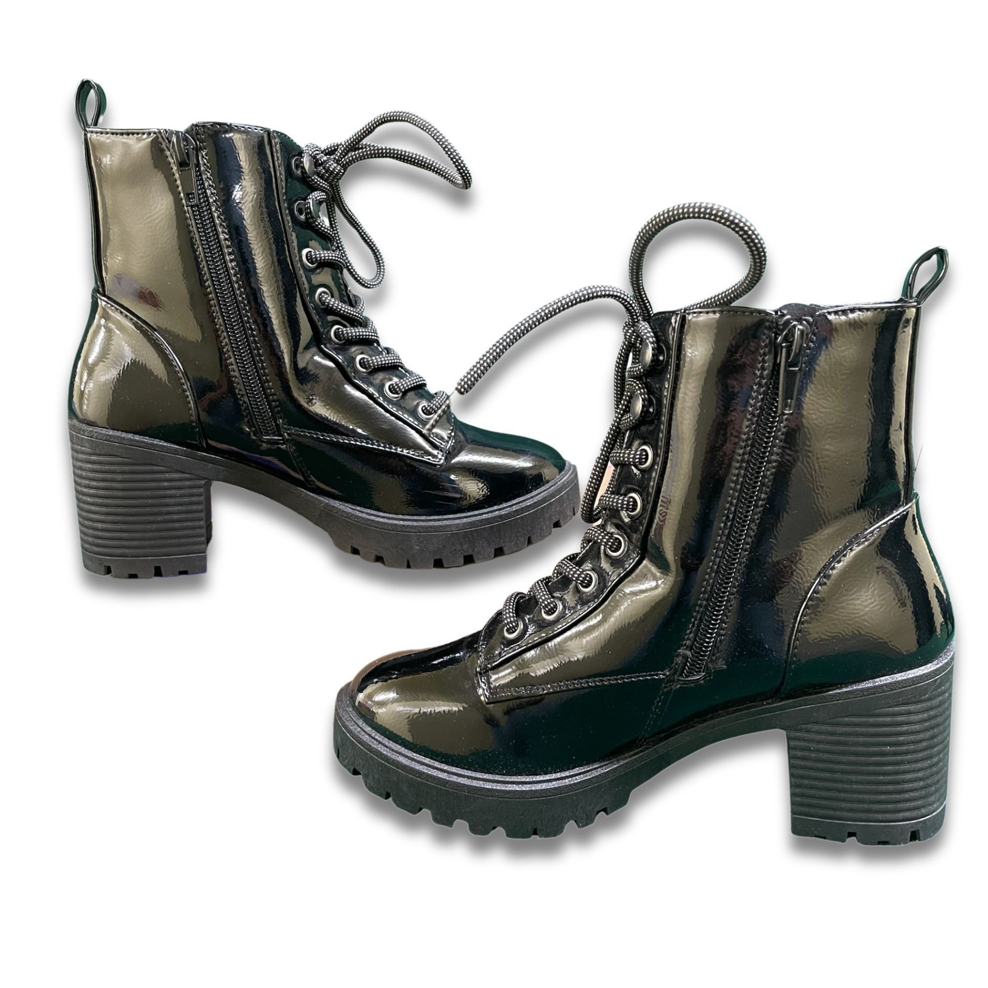 Forever 21 FOREVER 21 Black Chunky Heeled Combat Boots With Side Zipper Size US 7 / IT 37 - 2 Thumbnail