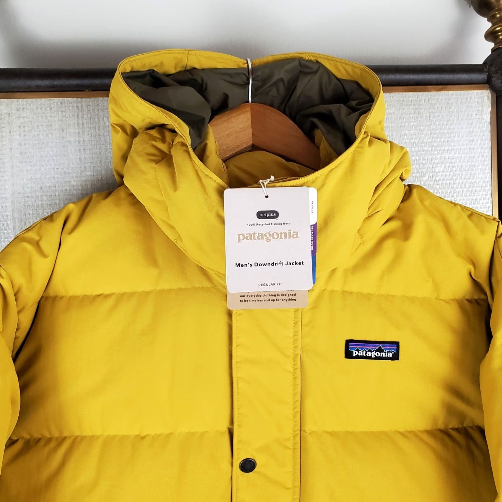 Patagonia PATAGONIA Jacket Mens 600 Down Hooded Downdrift Large Yellow Cabin Gold Winter Down Jacket Coat Size US L / EU 52-54 / 3 - 2 Thumbnail
