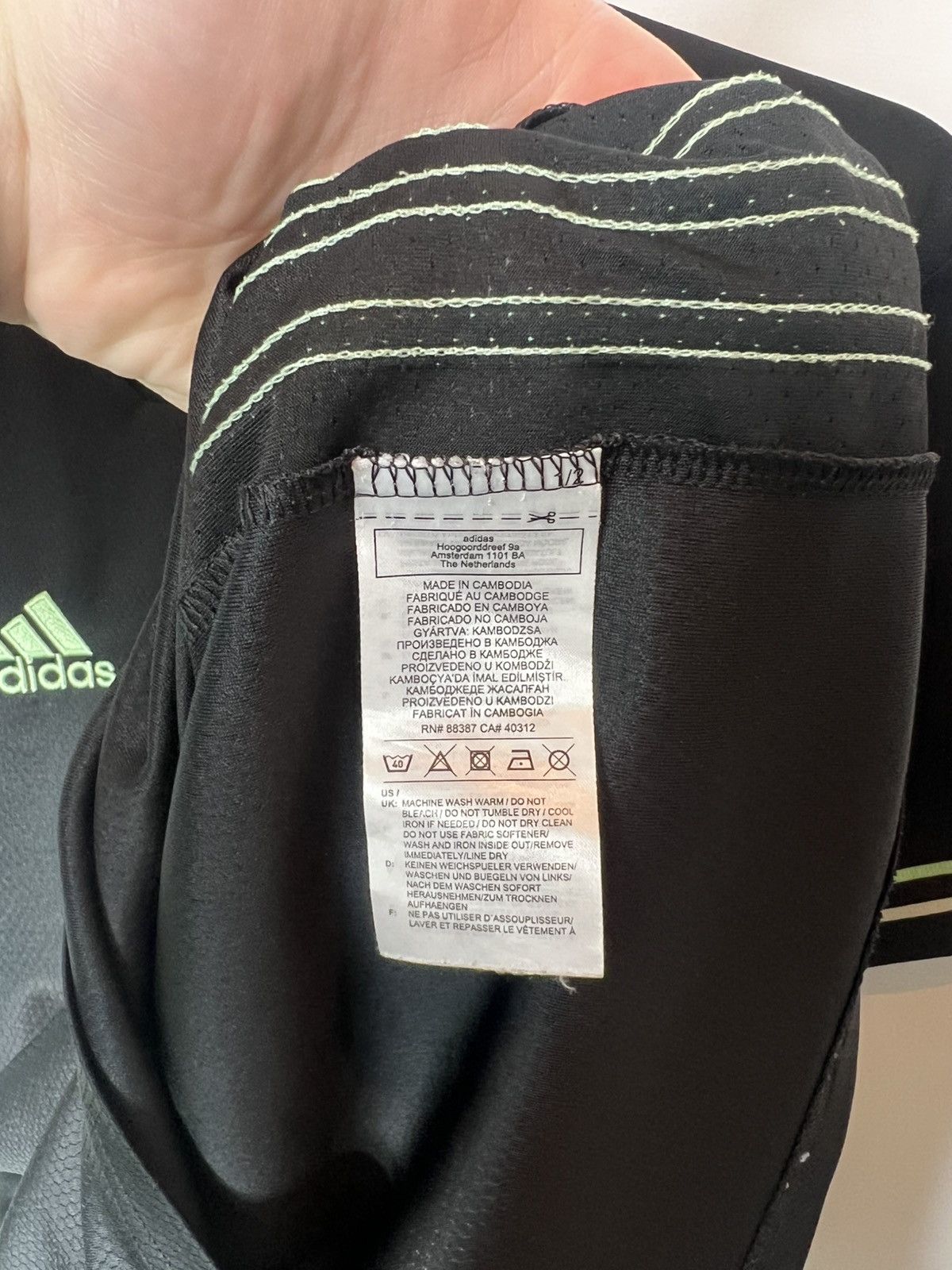 Adidas CELTIC SCOTLAND 2020/2021 THIRD FOOTBALL SHIRT ADIDAS SIZE S Size US S / EU 44-46 / 1 - 7 Thumbnail