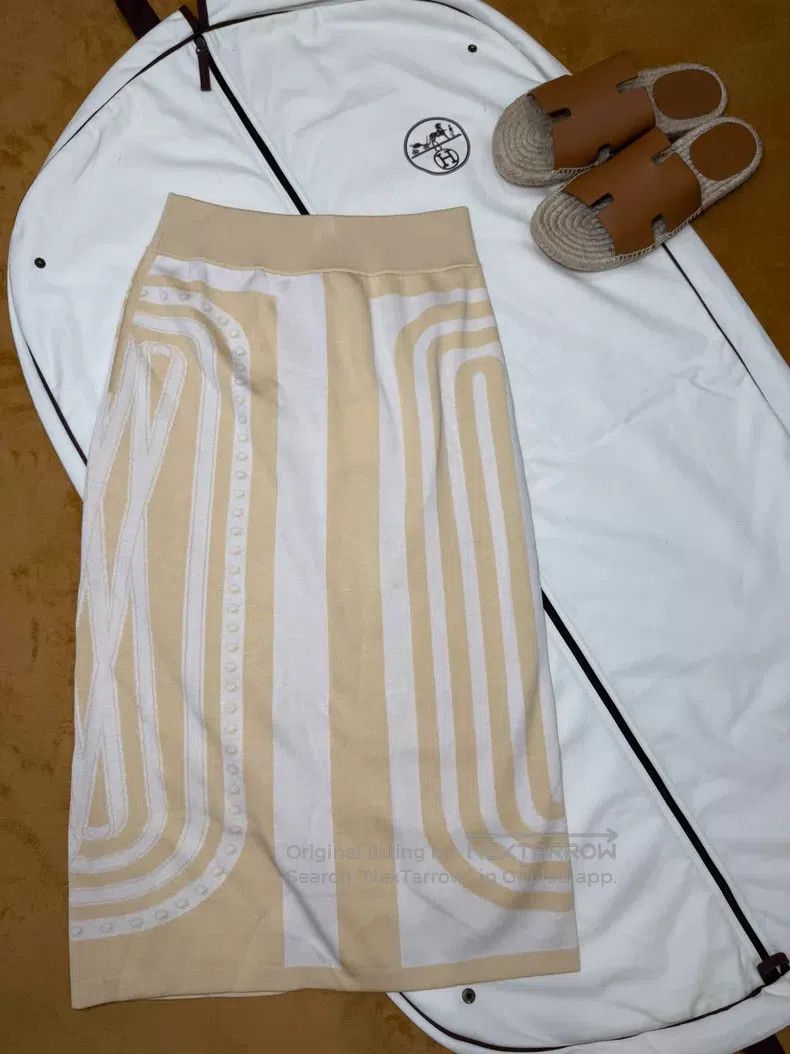 Hermes Hermes Beige Knit Long Skirt Size 26" / US 2 / IT 38 - 2 Thumbnail