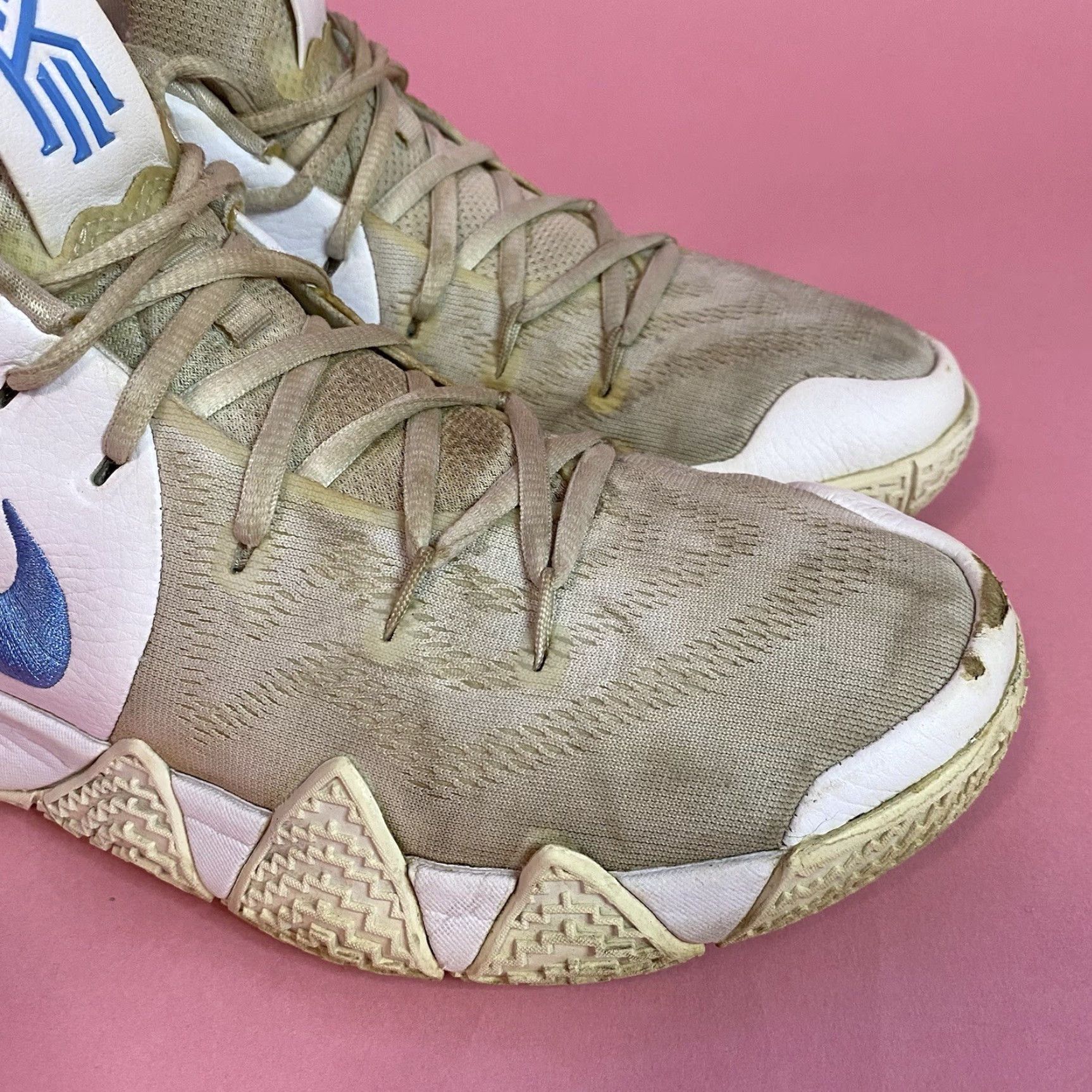 Nike VINTAGE Nike ID Kyrie AR3867-994 White Blue UNC Basketball Custom Sneakers Mens Size 8.5 Size US 8 / EU 41 - 5 Thumbnail