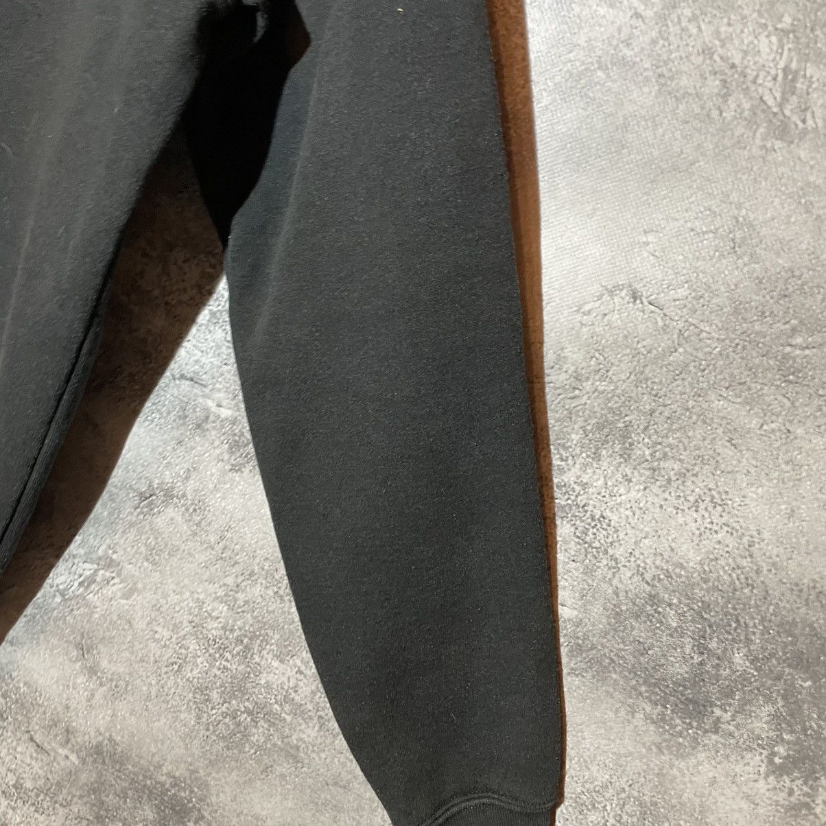 Carhartt Vintage Carhartt Faded Hoodie Small Black Camo Logo Y2K Rare Size US S / EU 44-46 / 1 - 6 Thumbnail