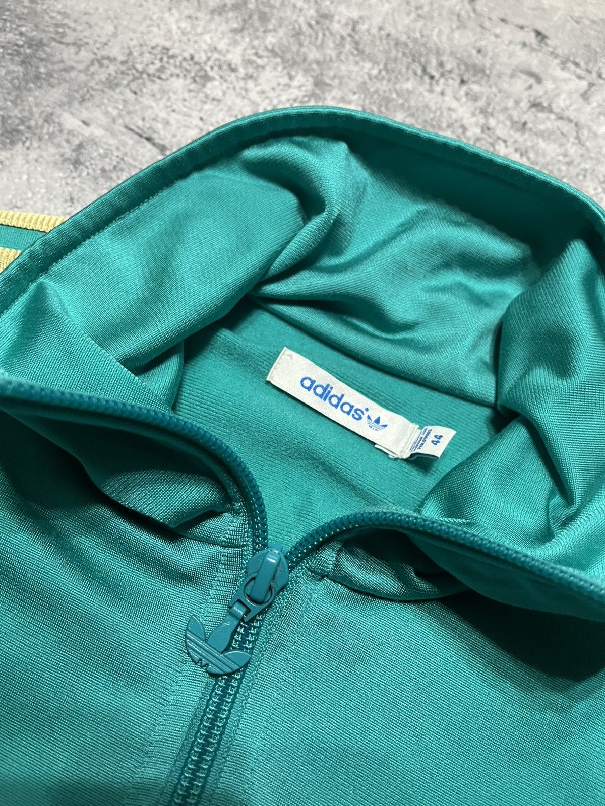 Adidas Vintage Adidas Track Jacket Y2K Big Logo Size US S / EU 44-46 / 1 - 7 Thumbnail