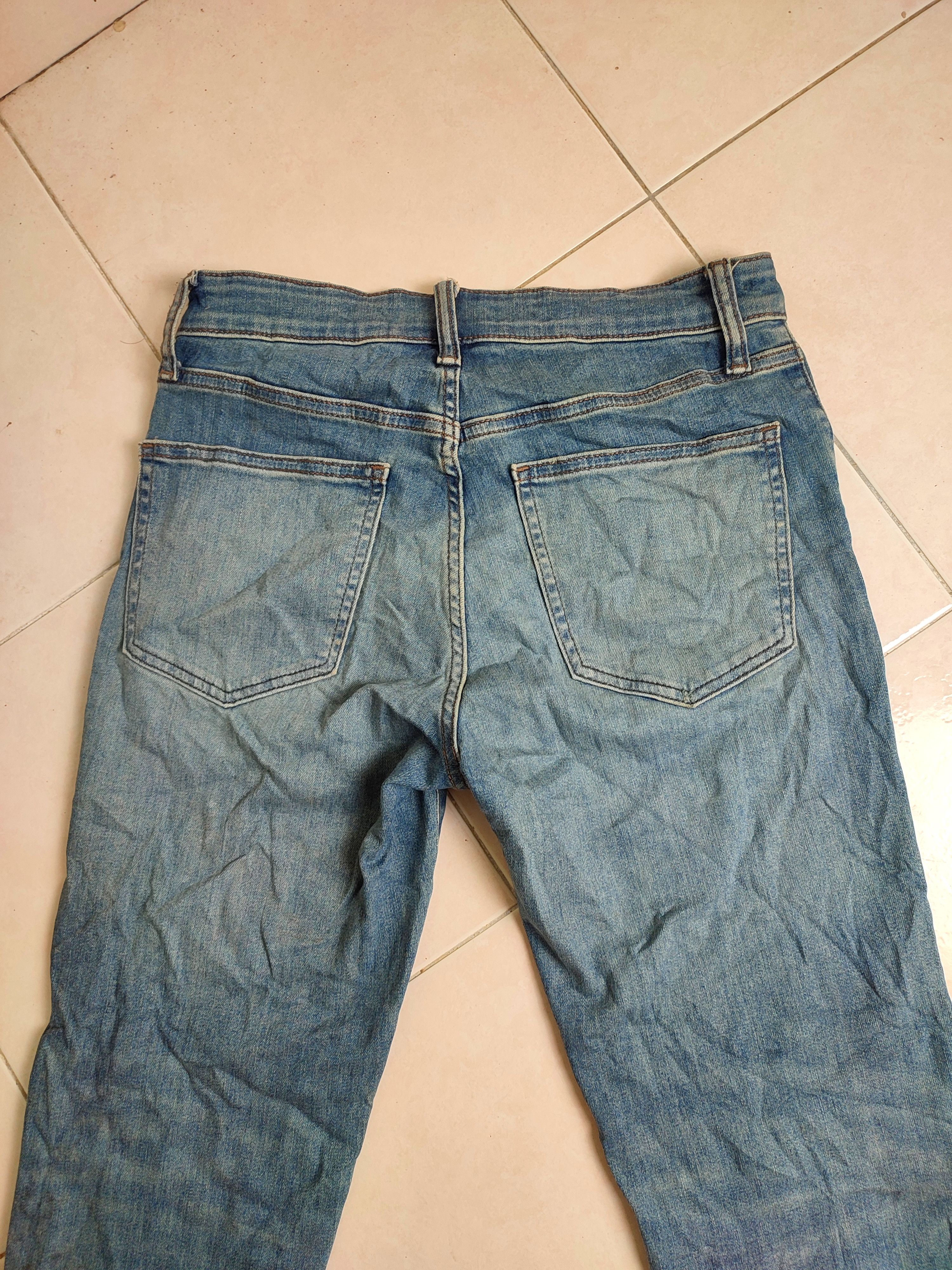 Designer × Japanese Brand × Uniqlo 💥Flare💥 Uniqlo Distressed Jeans Size US 28 / EU 44 - 11 Thumbnail