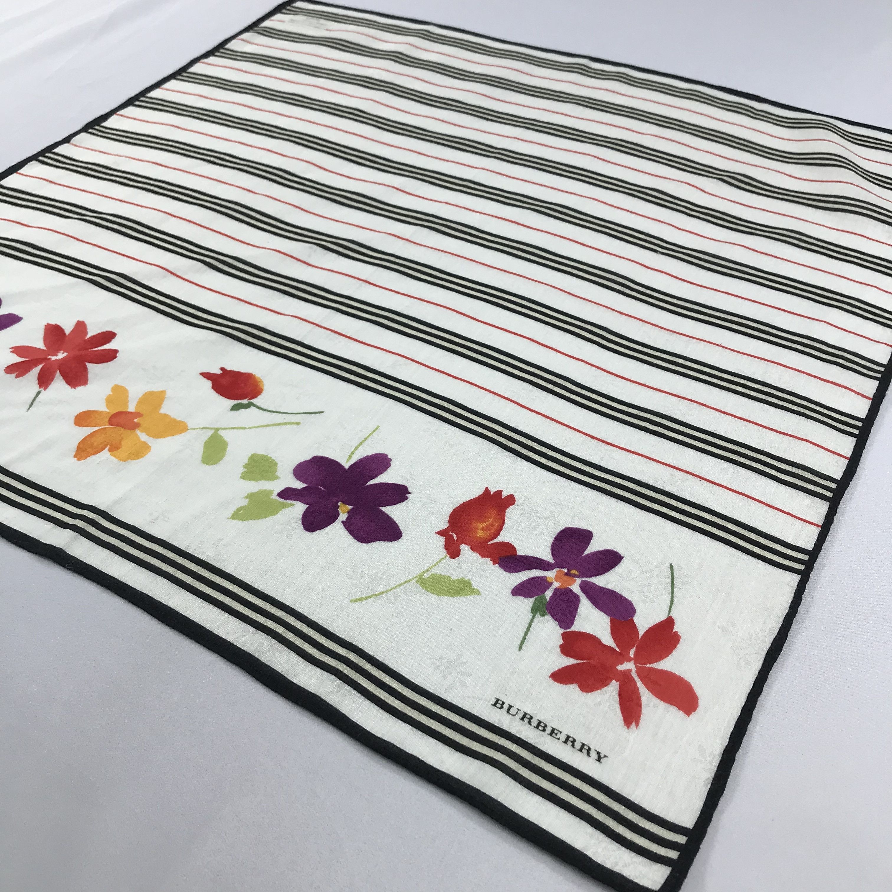 Burberry × Vintage Burberry Bandana / Handkerchief / Neckerchief - S2099 Size ONE SIZE - 2 Thumbnail