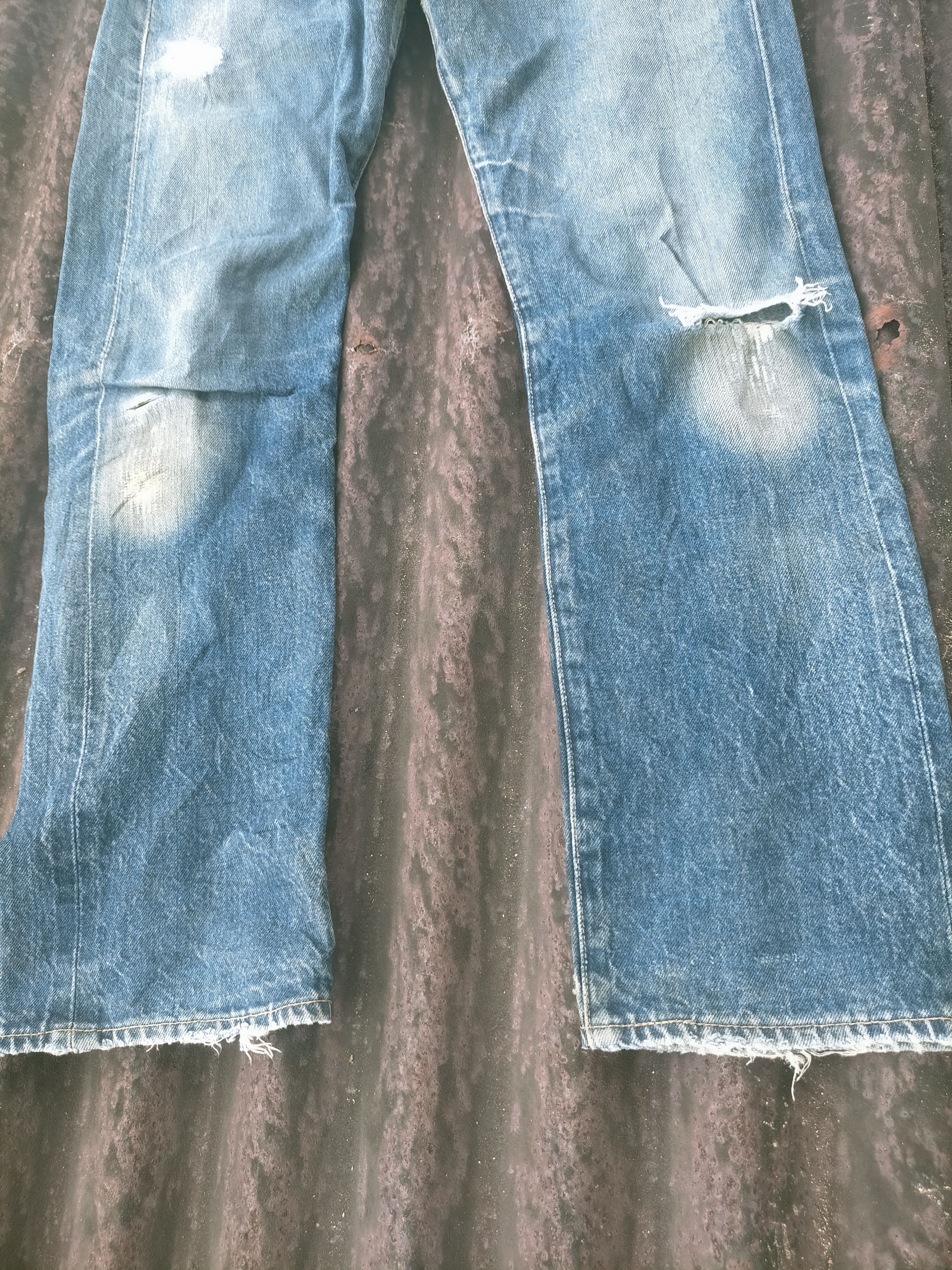 Levi's Vintage Clothing 🔥 Vintage Levis 501 Big E Selvedge Distressed Jeans Size US 30 / EU 46 - 4 Thumbnail