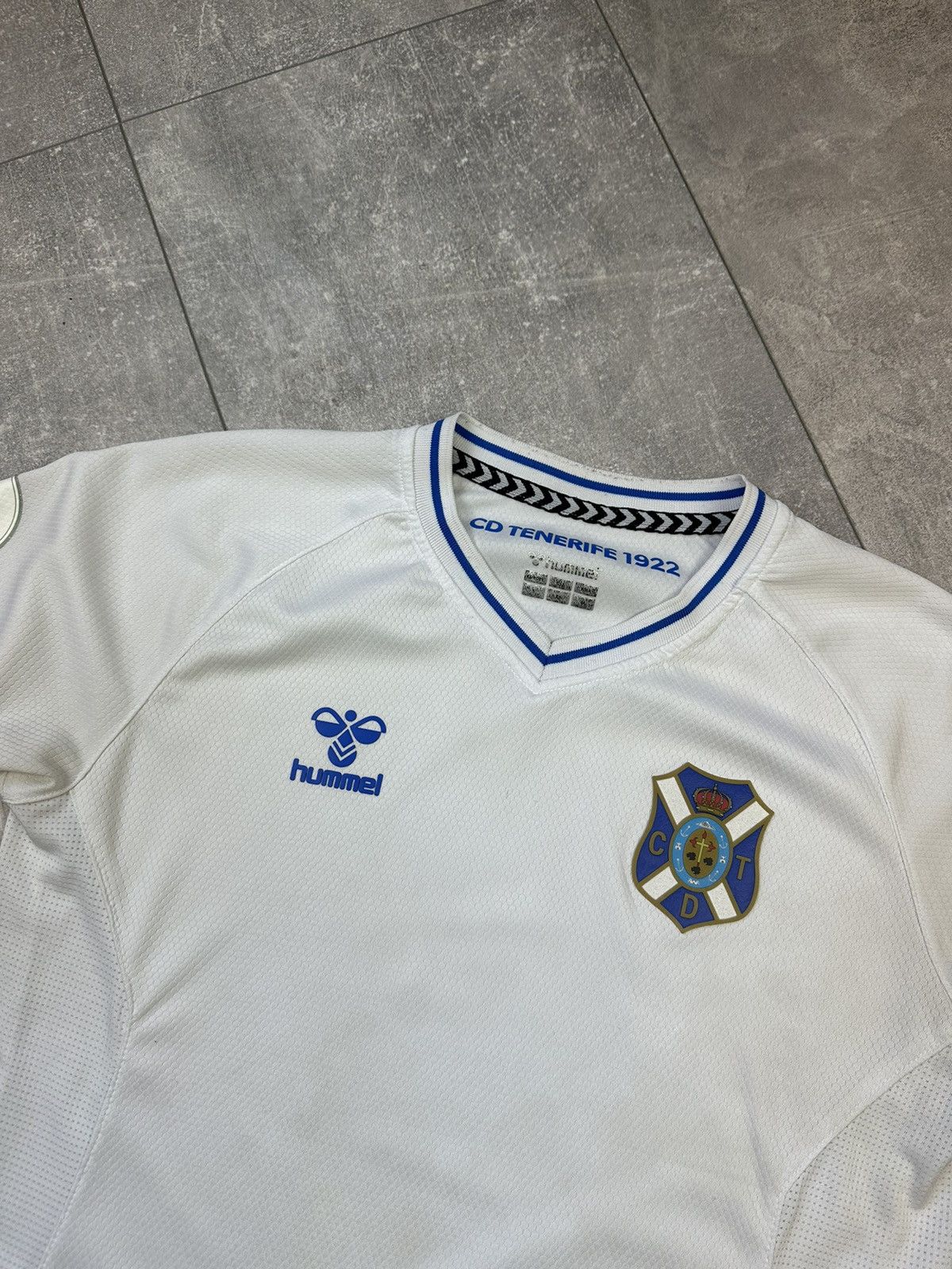 Vintage Vintage Hummel CD Tenerife LaLiga Soccer Jersey Size US S / EU 44-46 / 1 - 4 Thumbnail