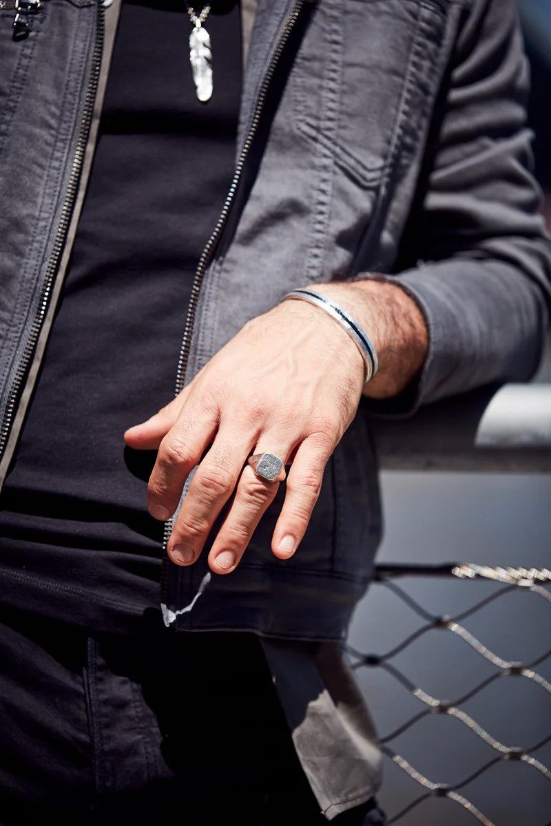 John Varvatos Signet Ring. 11 Size ONE SIZE - 4 Thumbnail