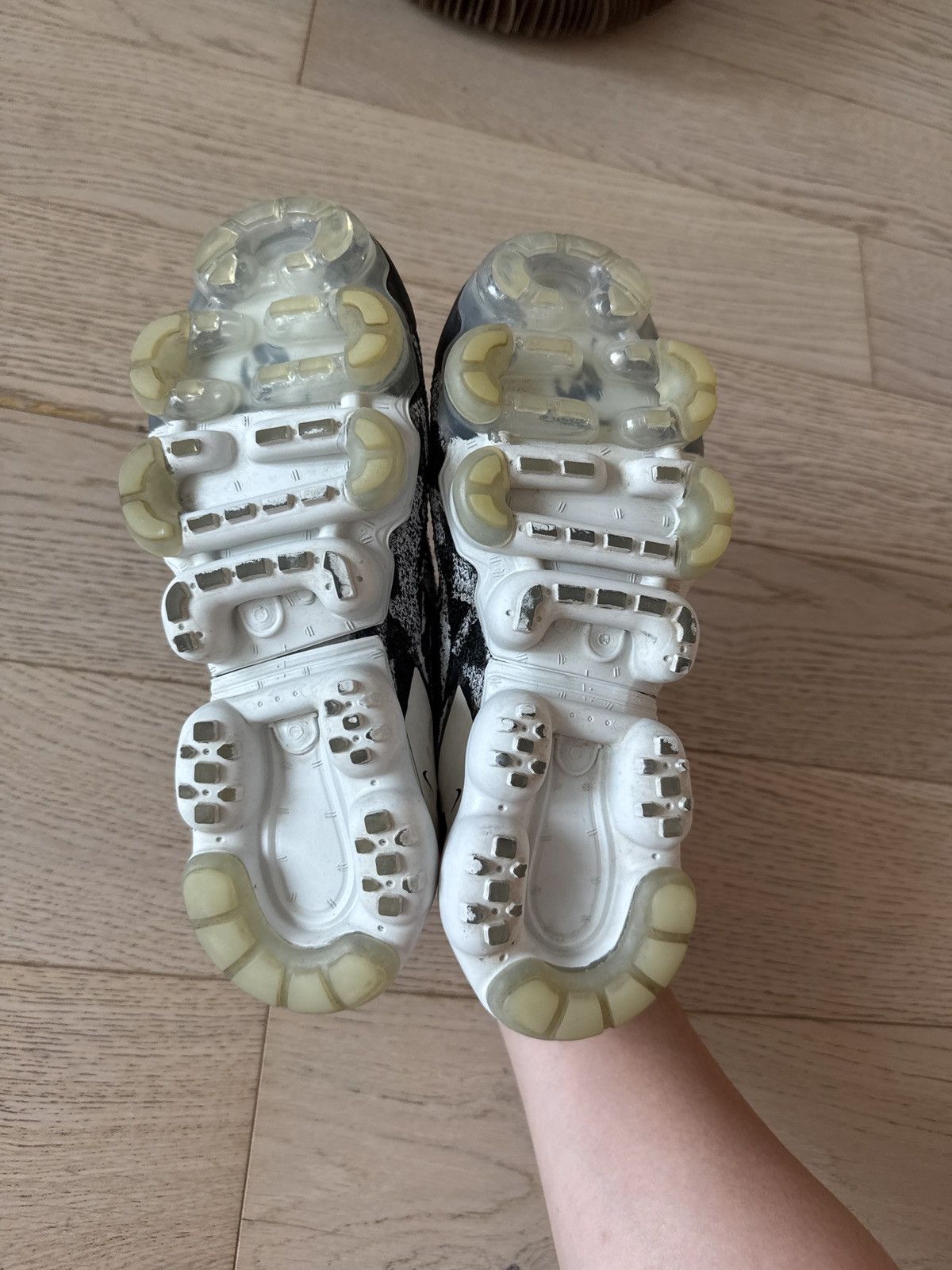 Acronym × Nike Acronym x Air VaporMax Moc 2 'Light Bone' US6 Size US 6 / EU 39 - 5 Thumbnail