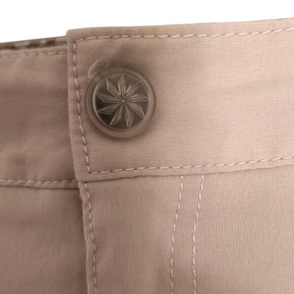 Athleta Athleta Size 8 Bermuda Shorts Womens Beige Nylon Blend Draws Size 30" / US 8 / IT 44 - 8 Thumbnail