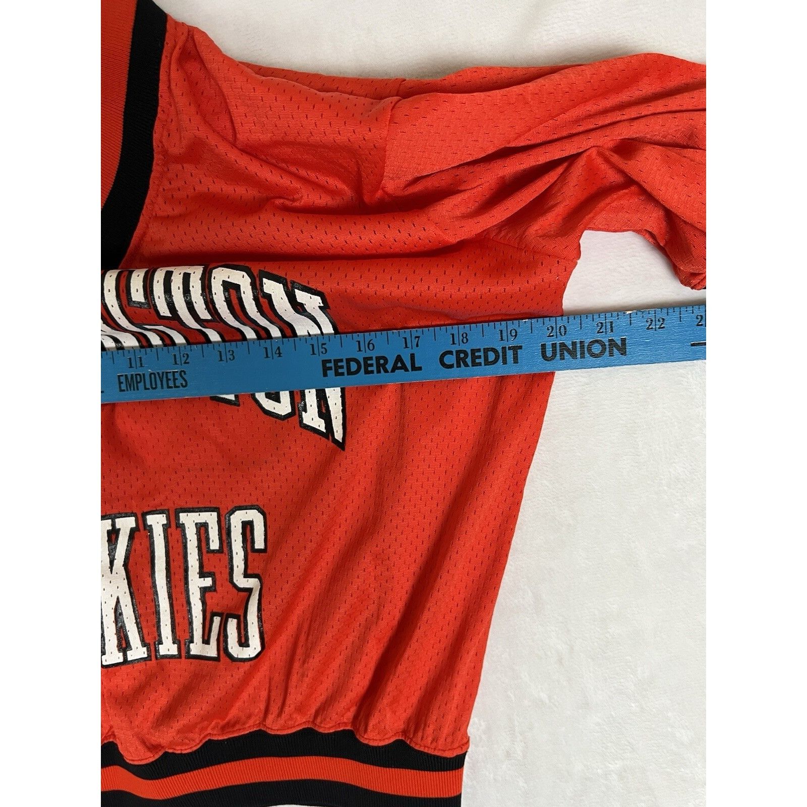 Champion Vintage Washington Huskies Champion Football Jersey Size M/L Size US M / EU 48-50 / 2 - 4 Thumbnail