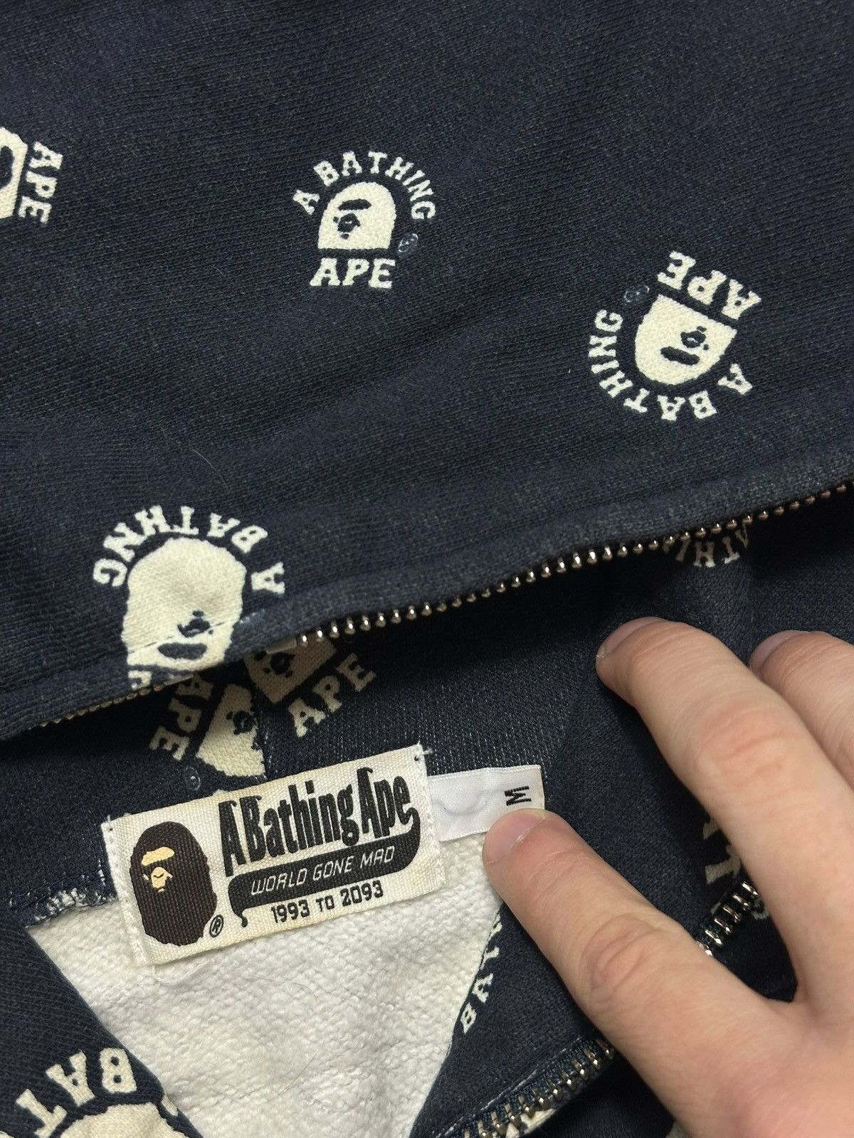 Bape Vintage Bape AOP Zip Hoodie Glow In The Dark Size US M / EU 48-50 / 2 - 10 Thumbnail