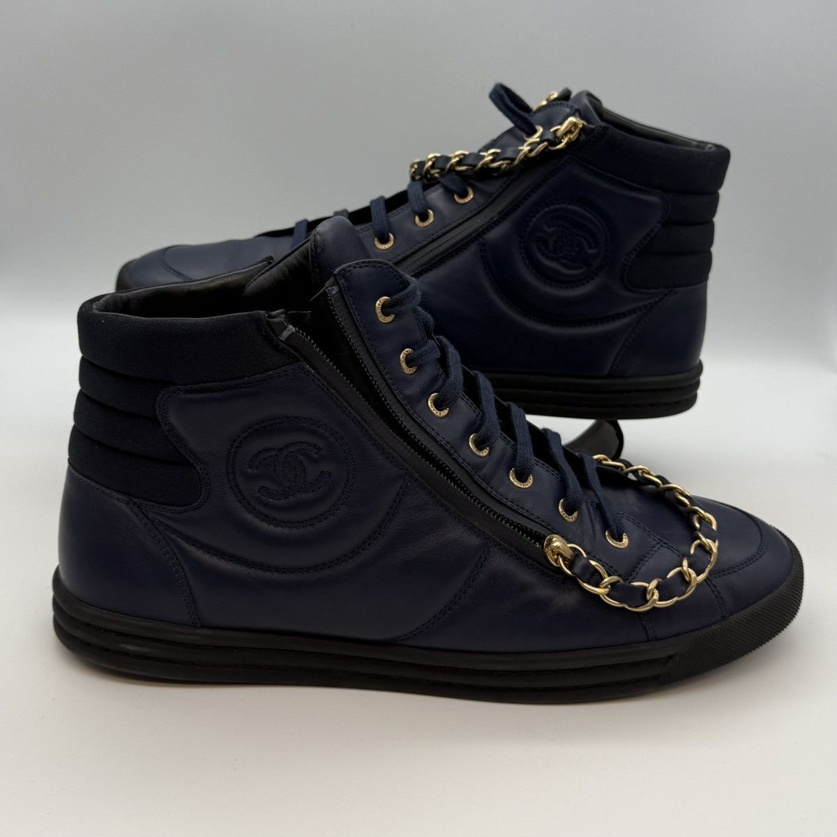 Chanel Chanel High-Top Sneakers in Navy Lamdskin Size US 11 / EU 44 - 6 Thumbnail