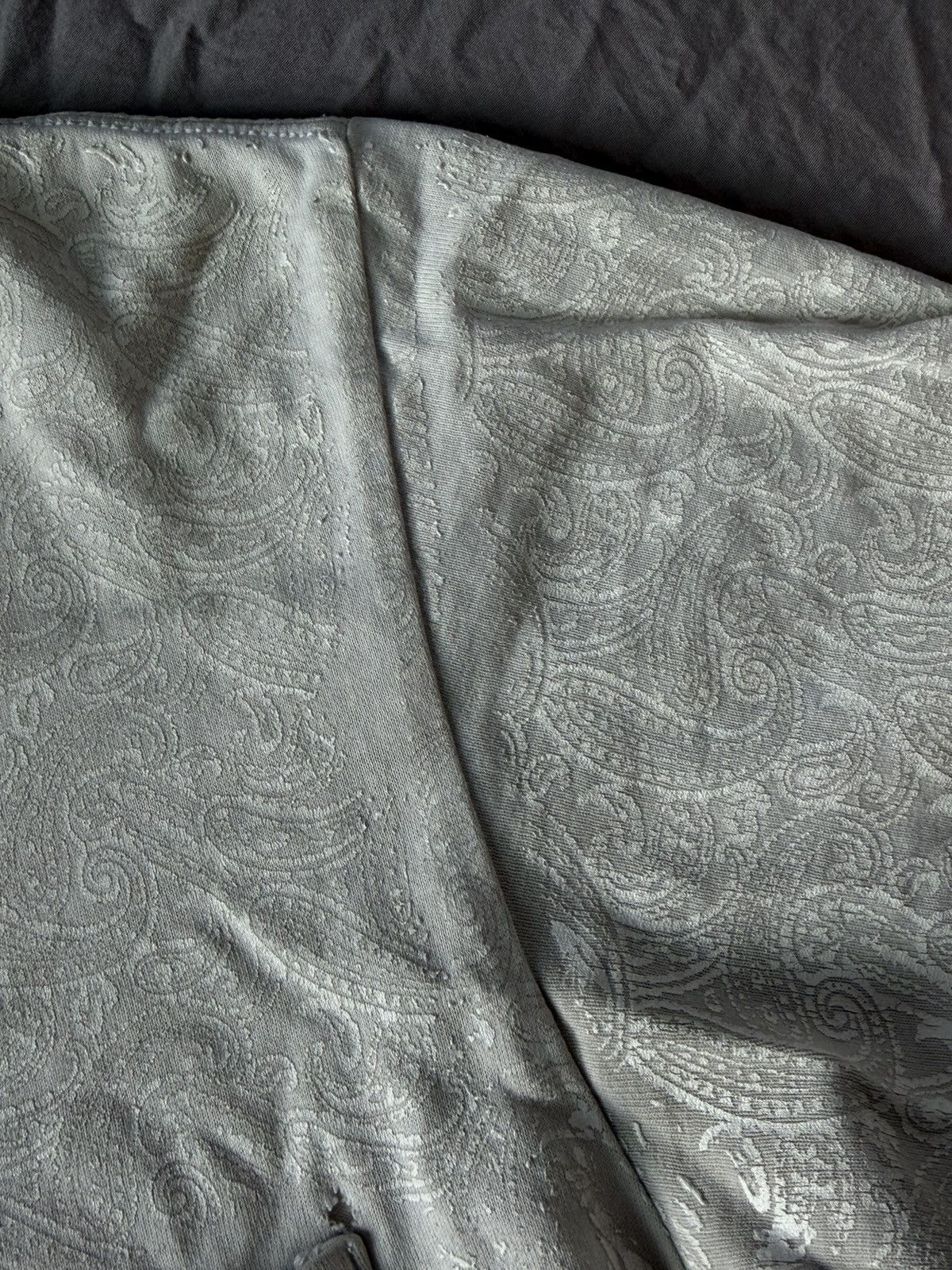 Number (N)ine Textured paisley Number (N)ine pocket tee Size US M / EU 48-50 / 2 - 10 Thumbnail