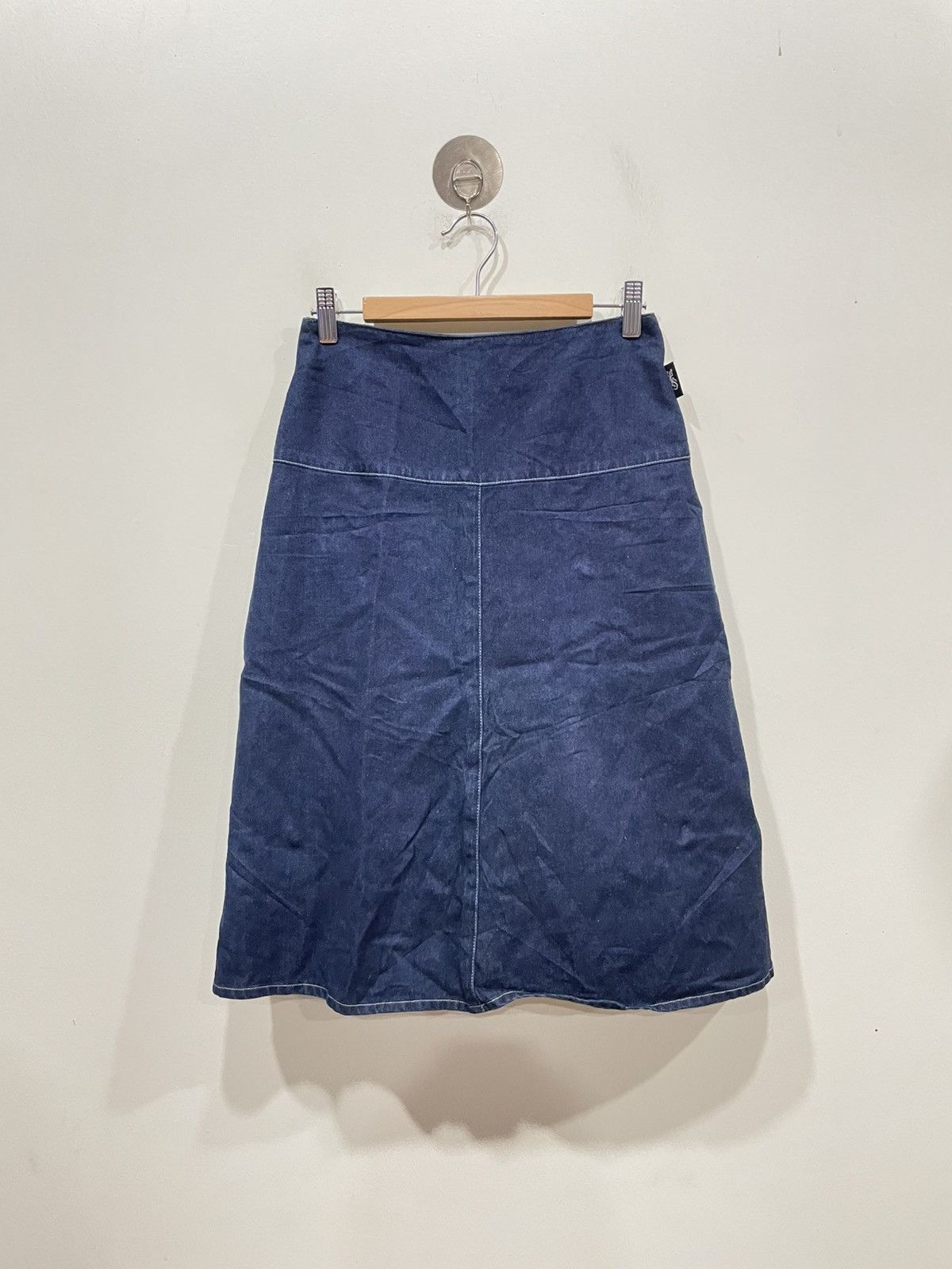 agnes b. Agnes B. Denim Midi Skirt Size 25" / US 0 / IT 36 - 1 Thumbnail