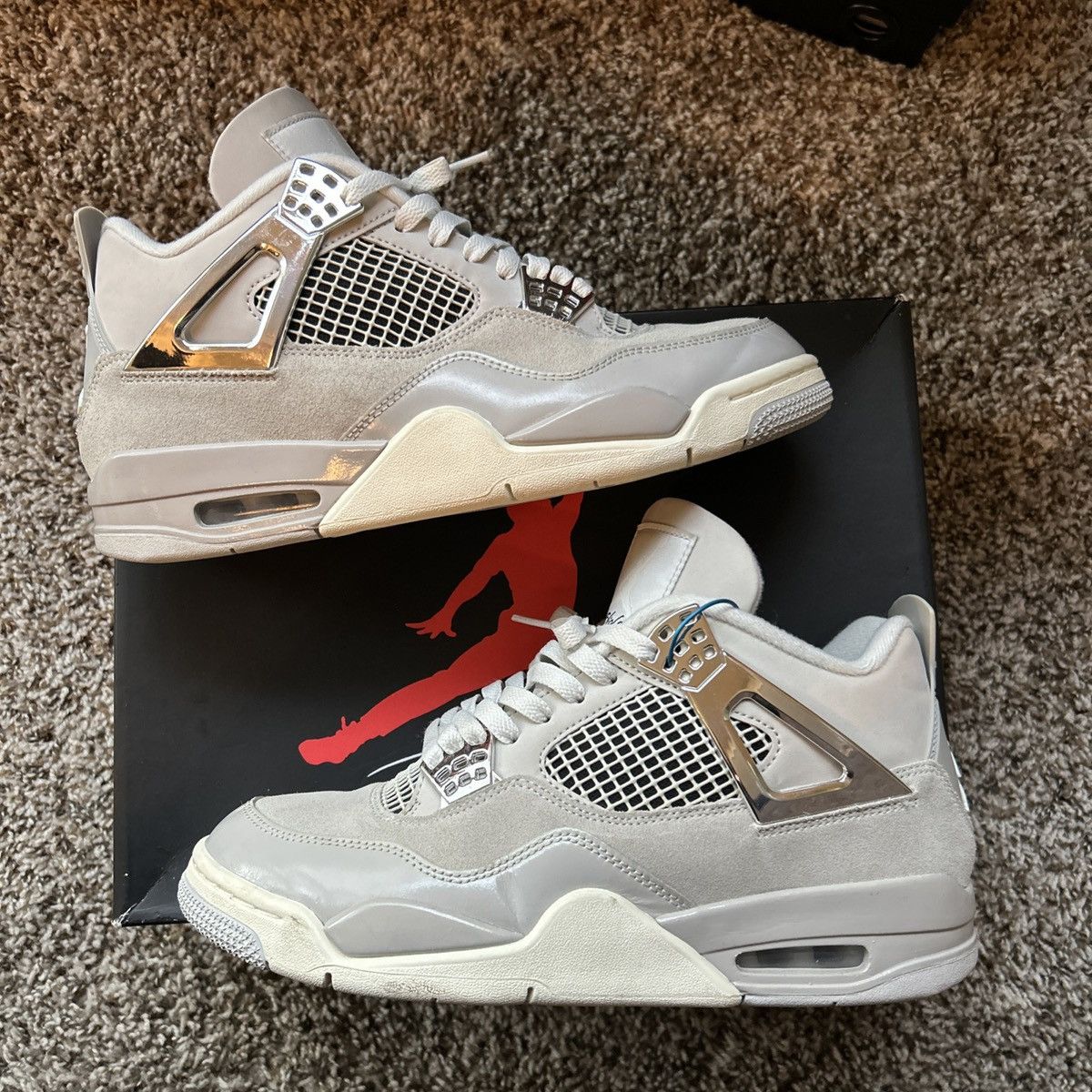 Jordan Brand Wmns Air Jordan 4 Retro Frozen Moments Size US 8.5 / EU 41-42 - 1 Thumbnail