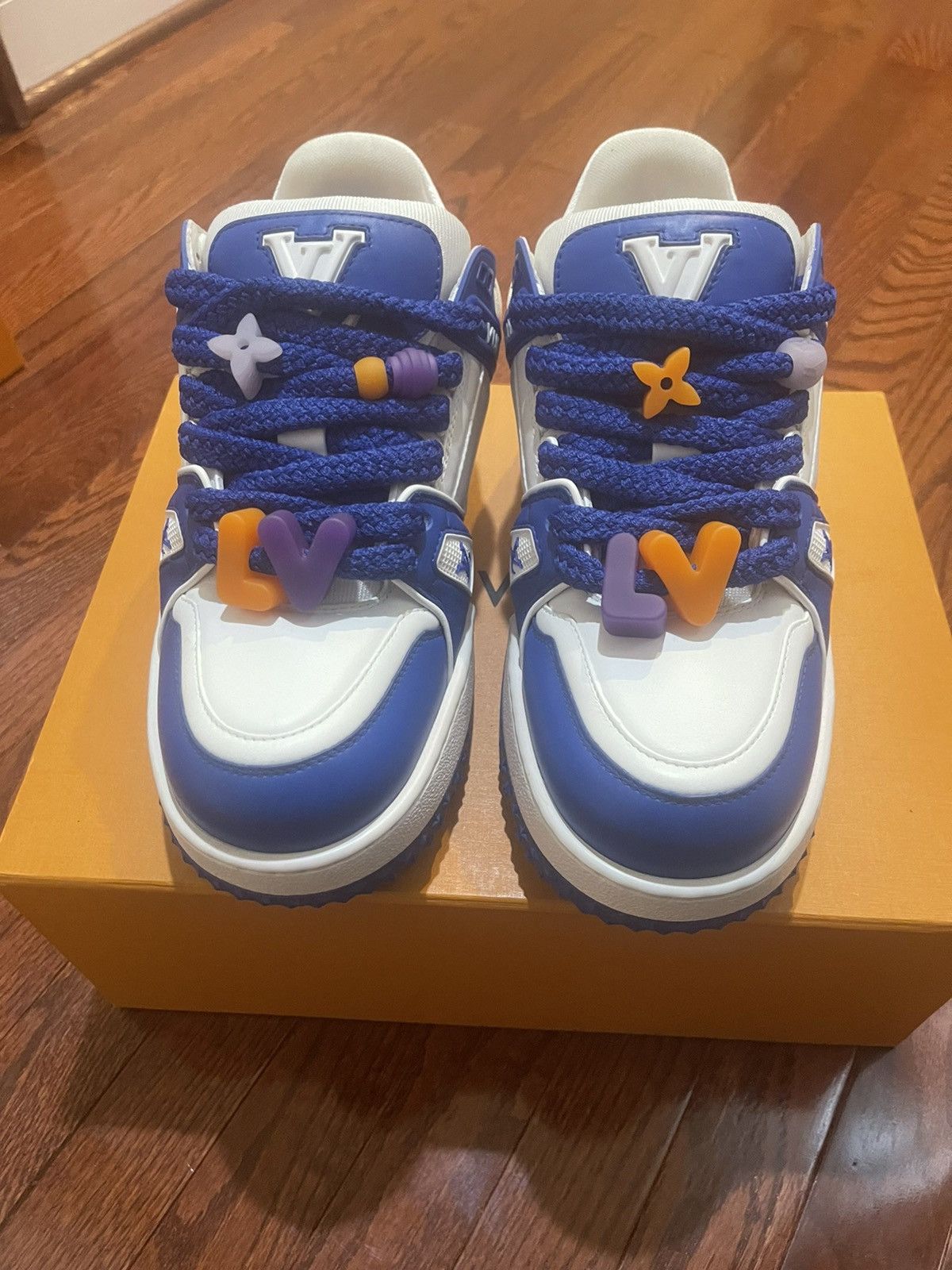 Louis Vuitton Louis Vuitton Maxi Sneakers Size US 11 / EU 44 - 2 Thumbnail