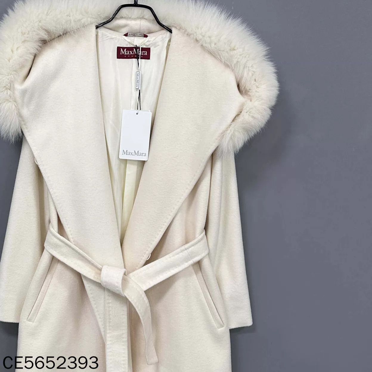 Max Mara MaxMara Cream Mango Fur Collar Coat (38) Size S / US 4 / IT 40 - 2 Thumbnail