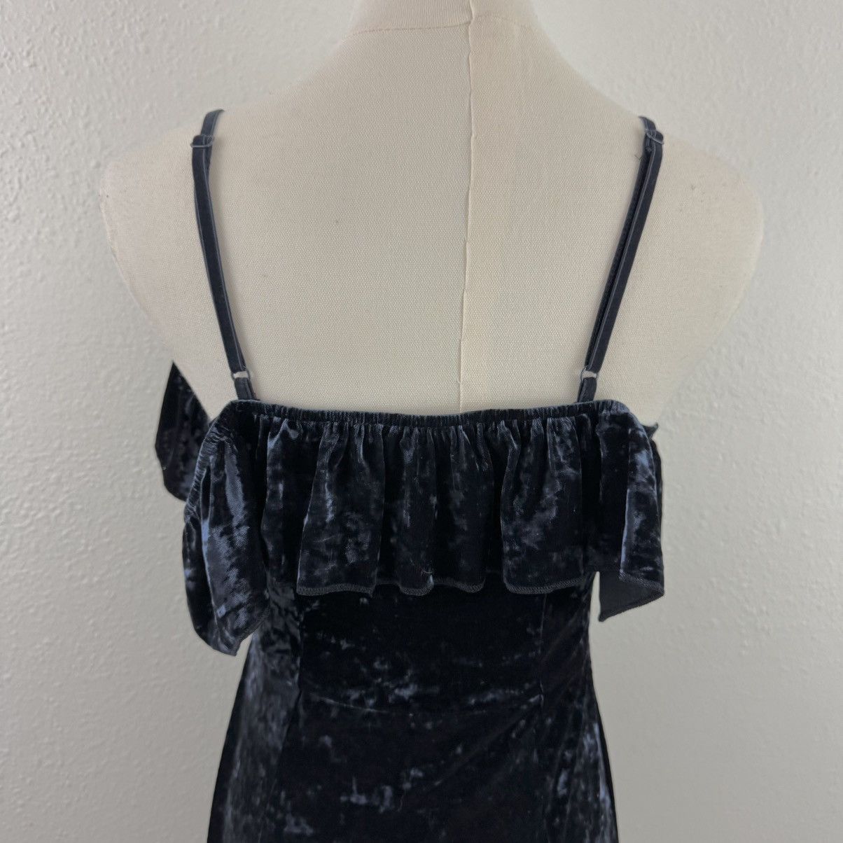 American Eagle Outfitters AMERICAN EAGLE Dark Blue Crushed Velvet Babydoll Mini Dress Size S / US 4 / IT 40 - 10 Thumbnail