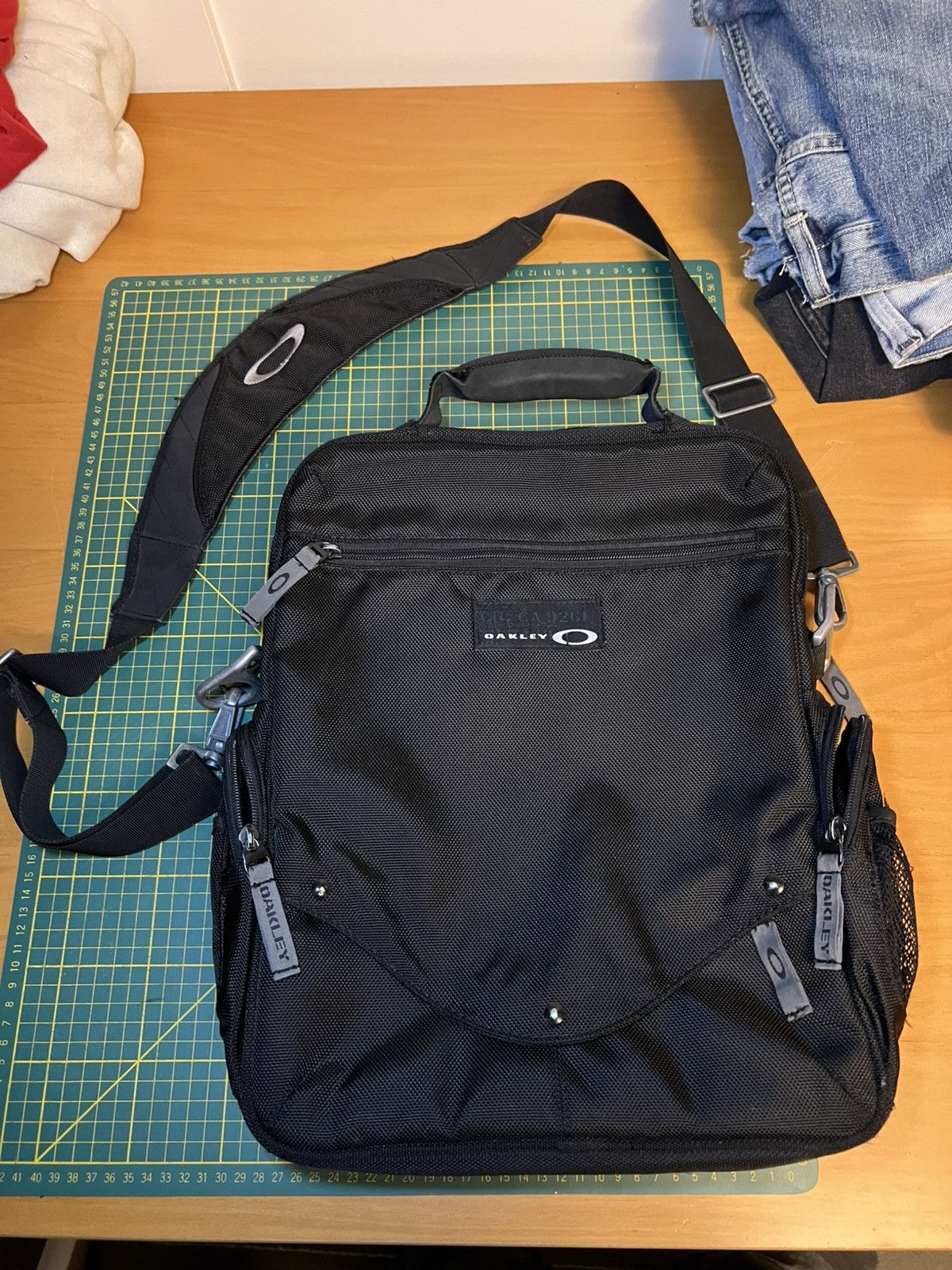 Oakley Vintage Oakley tactical heavy duty crossbody utility bag Size ONE SIZE - 2 Thumbnail