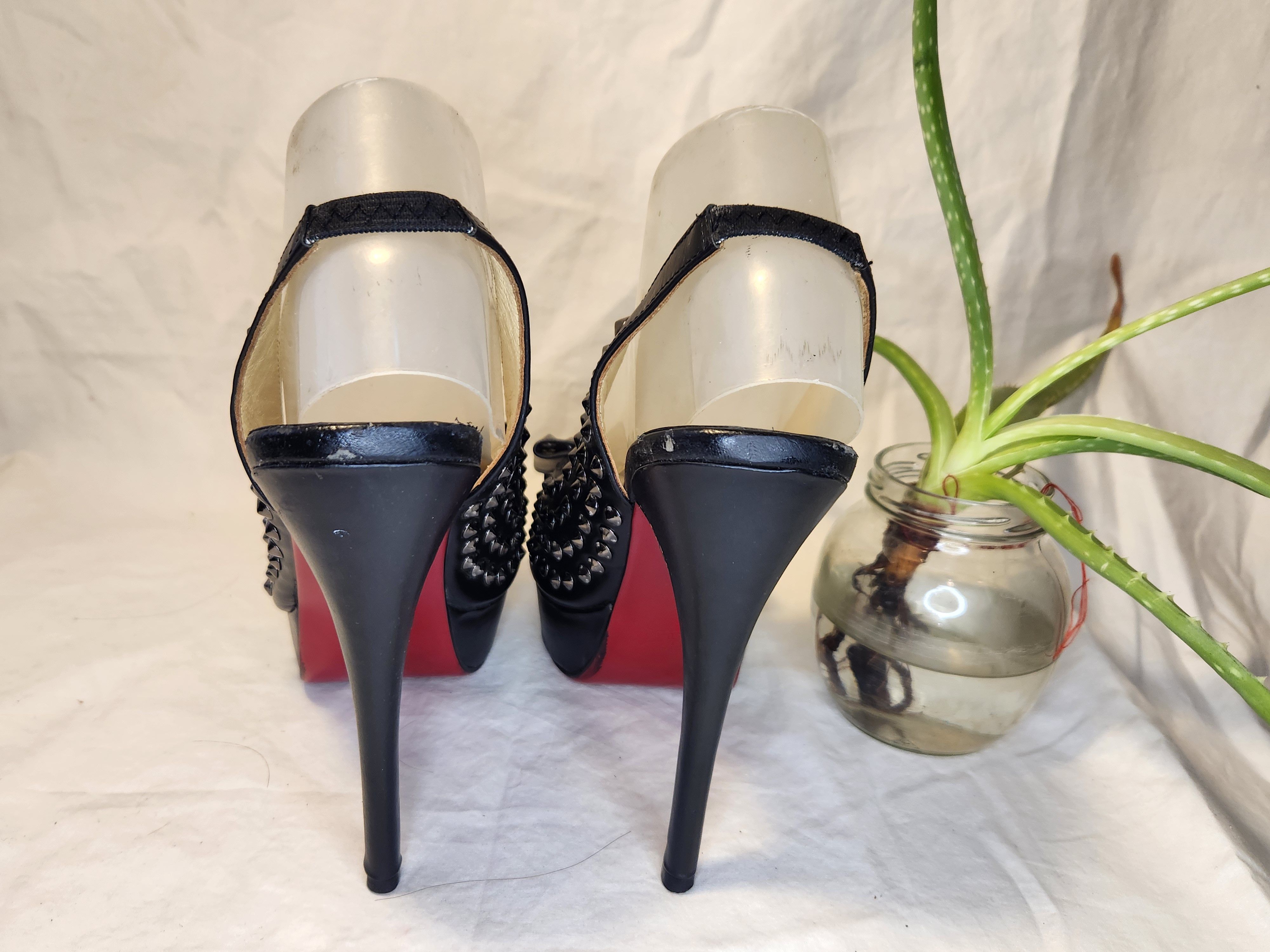 Christian Louboutin STUDDED Size US 10 / IT 40 - 5 Thumbnail