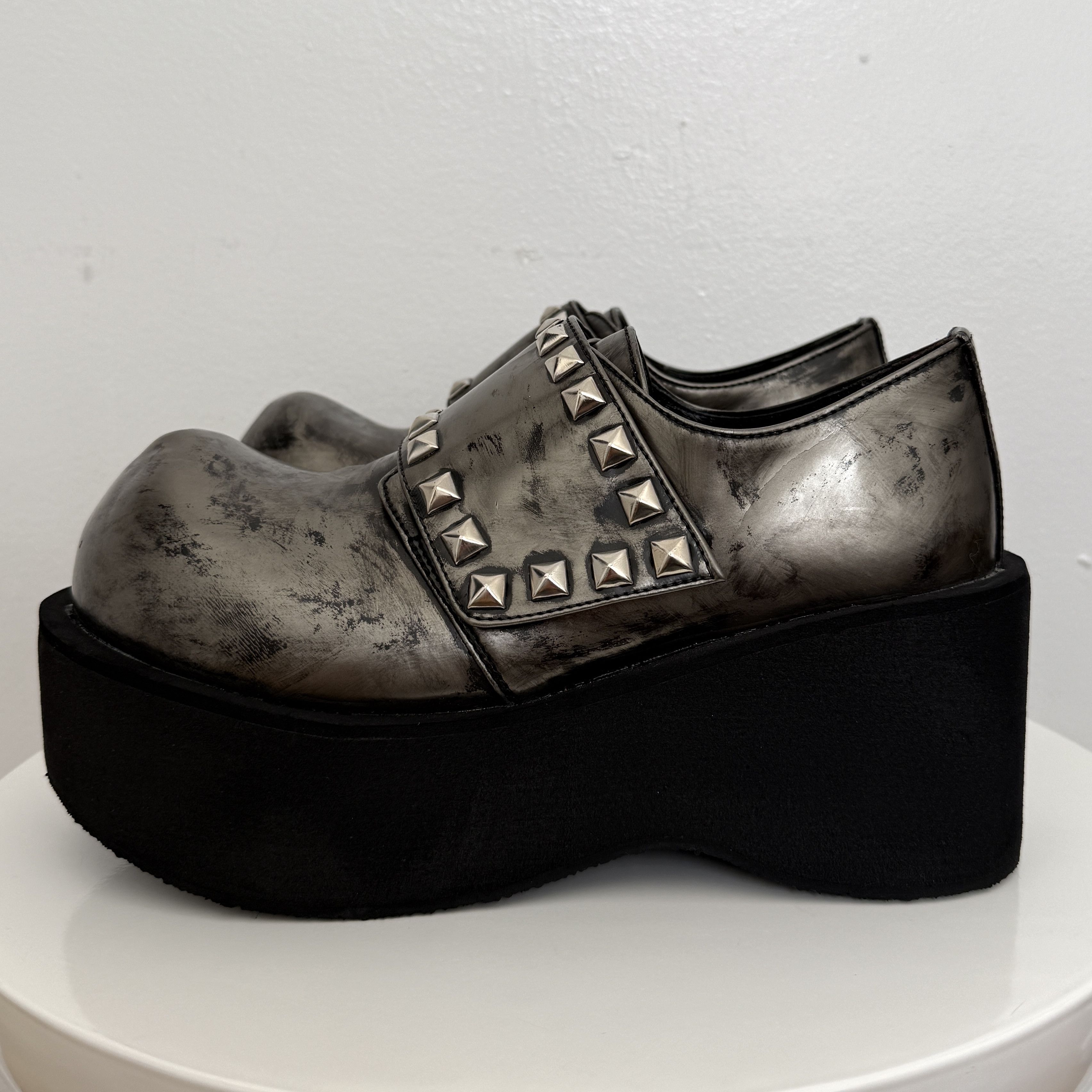 Demonia Cult RARE Demonia Vintage 90s Platforms 'The Dank' Silver Studs Size US 10 / IT 40 - 4 Thumbnail