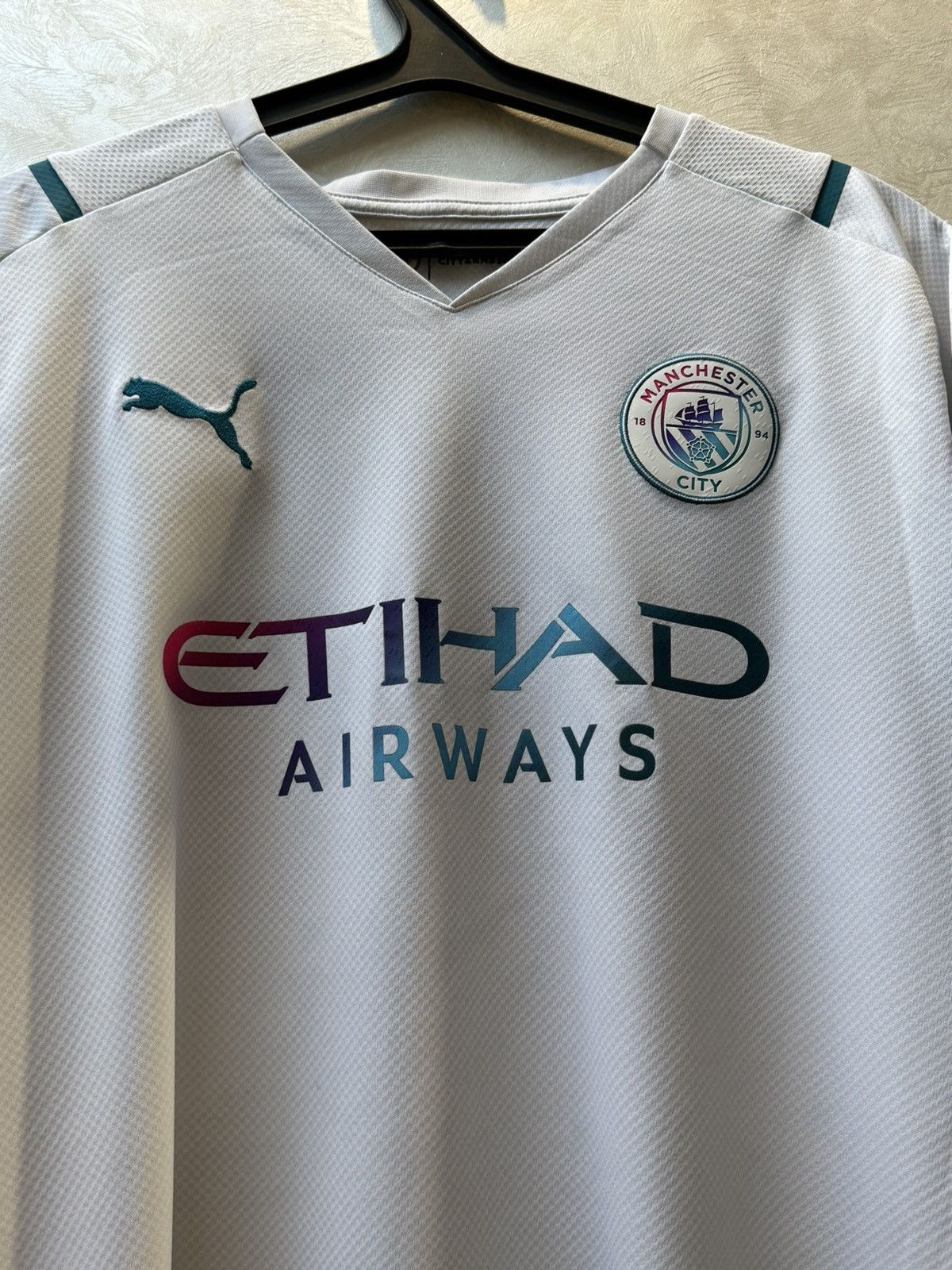 Nike MANCHESTER CITY 2021/22 AWAY SOCCER JERSEY FOOTBALL Size US L / EU 52-54 / 3 - 2 Thumbnail