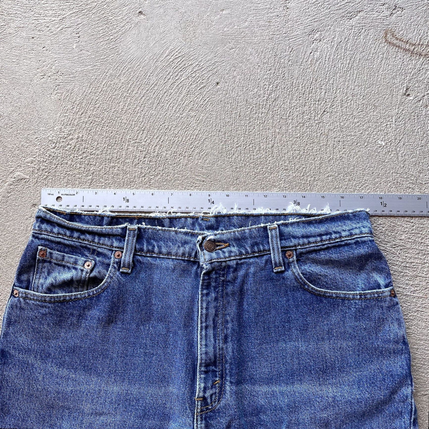 Levi's VINTAGE Levi's Shorts 34 Blue Denim Cut-Off Baggy 90s Womens Size 24" / US 00 / IT 34 - 7 Thumbnail