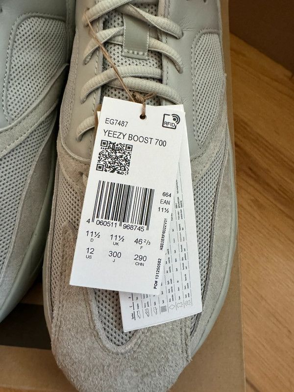 Kanye West × Yeezy Adidas Yeezy boost Yeezy 700 salt EU46 2/3 US12 Size US 12 / EU 45 - 2 Thumbnail