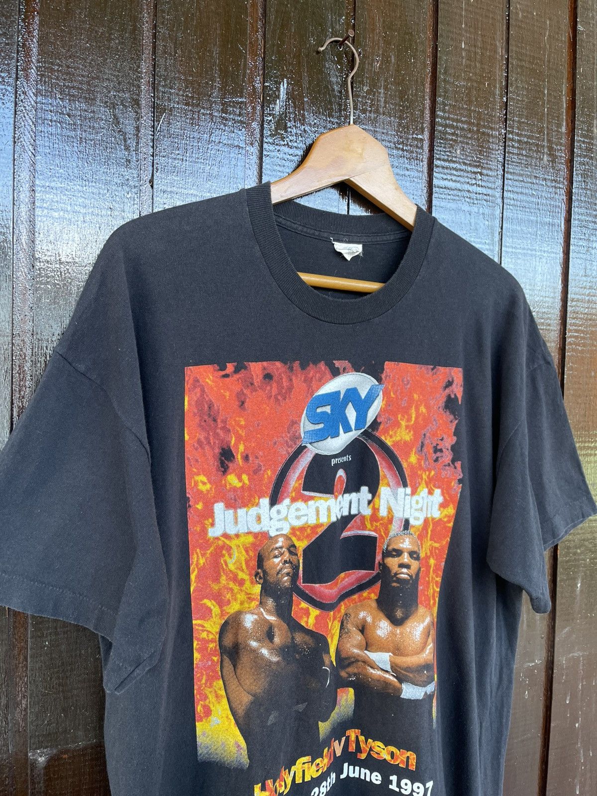 Vintage Vintage 90s Mike Tyson vs Holyfield Boxing Tee Size US XL / EU 56 / 4 - 6 Thumbnail