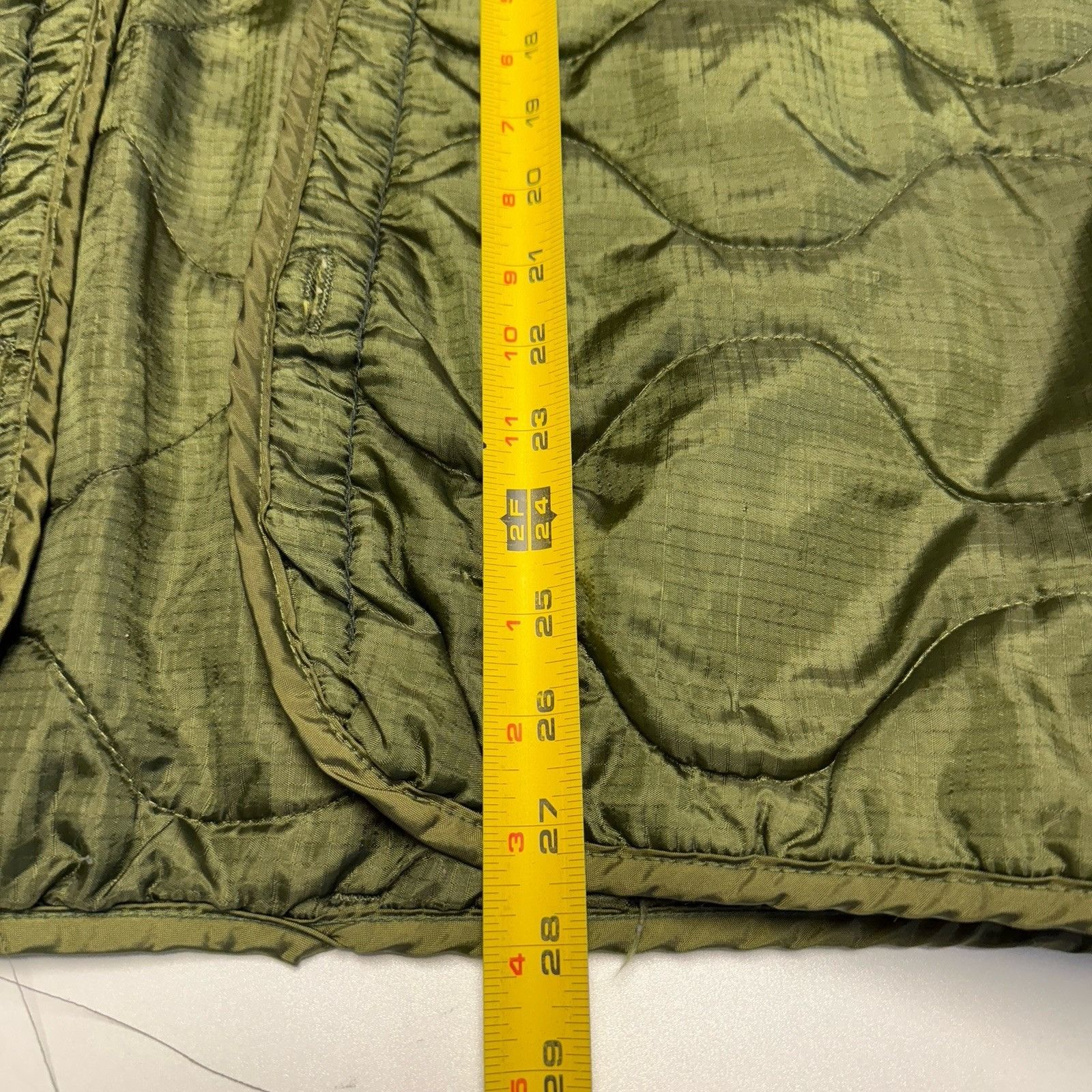 Vintage US Military Liner Mens XL Green Quilted Cold Weather Size US XL / EU 56 / 4 - 12 Thumbnail