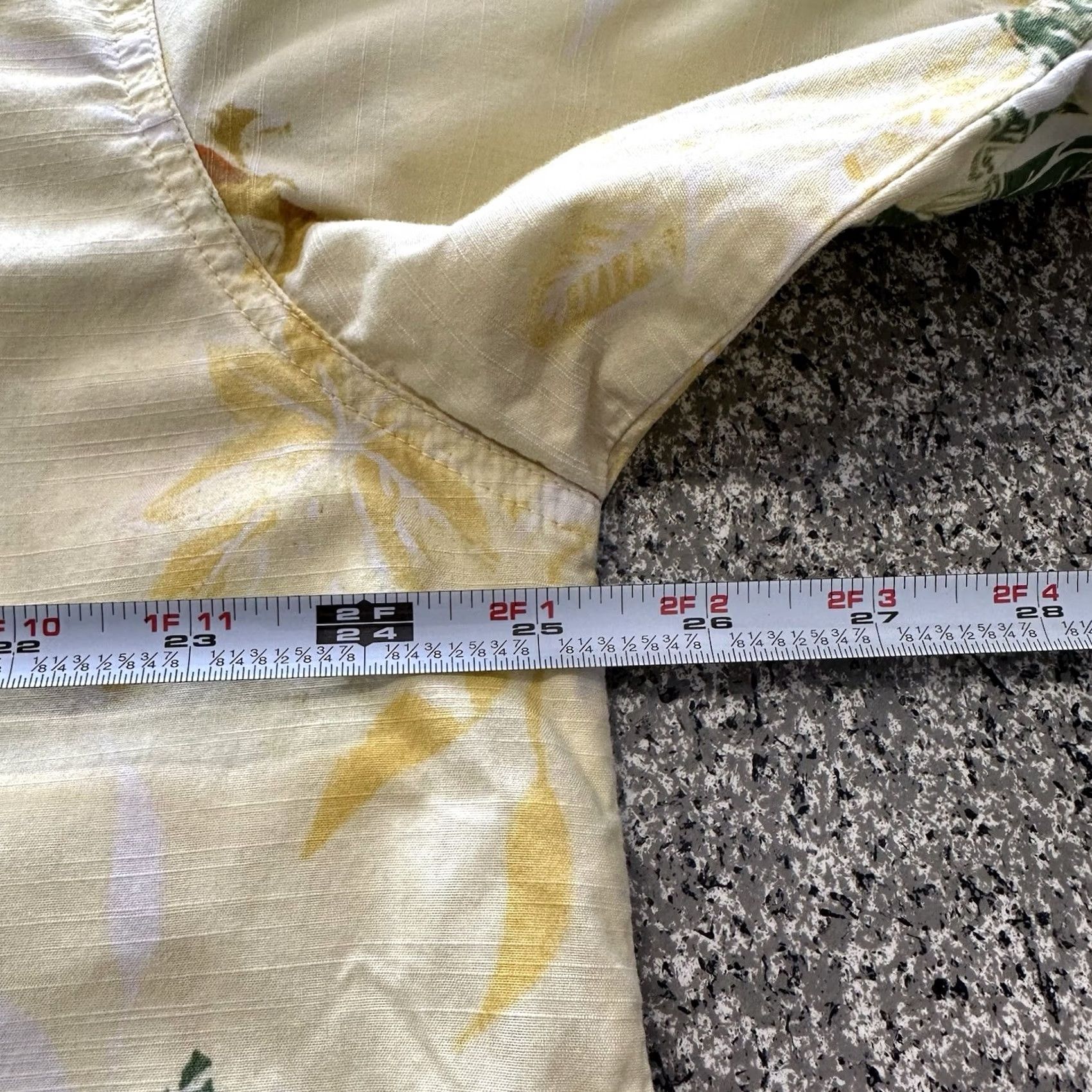 Vintage Columbia Hawaiian Shirt Mens XL Short Sleeve Button-Up Floral Yellow Outdoor Casual Size US XL / EU 56 / 4 - 4 Thumbnail