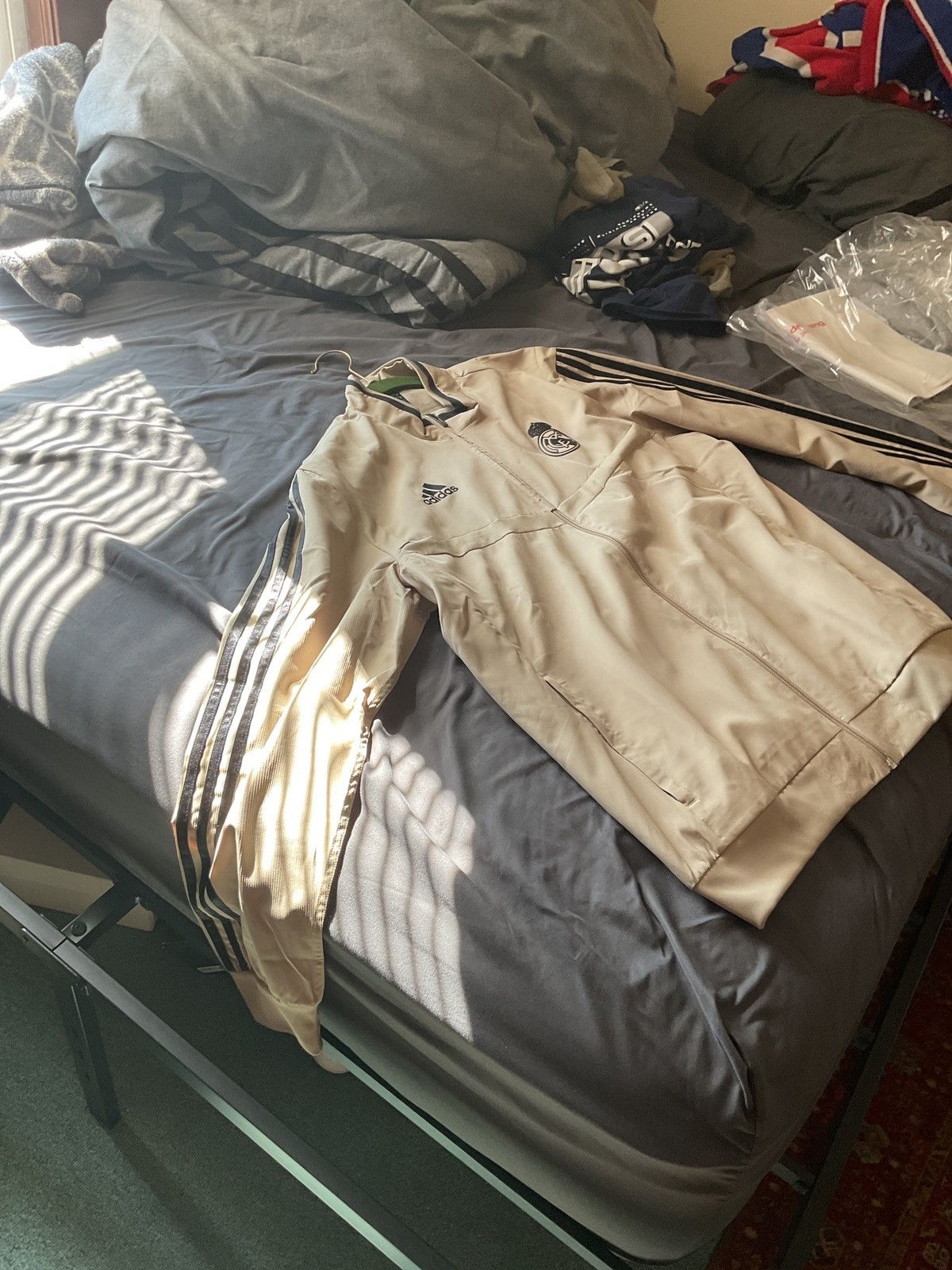 Adidas Real Madrid adidas jacket Size US XL / EU 56 / 4 - 5 Thumbnail
