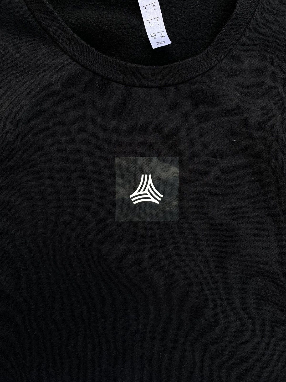Adidas × Designer × Vintage Adidas Tango Sweat Crew Black Sweatshirt Size US L / EU 52-54 / 3 - 3 Thumbnail