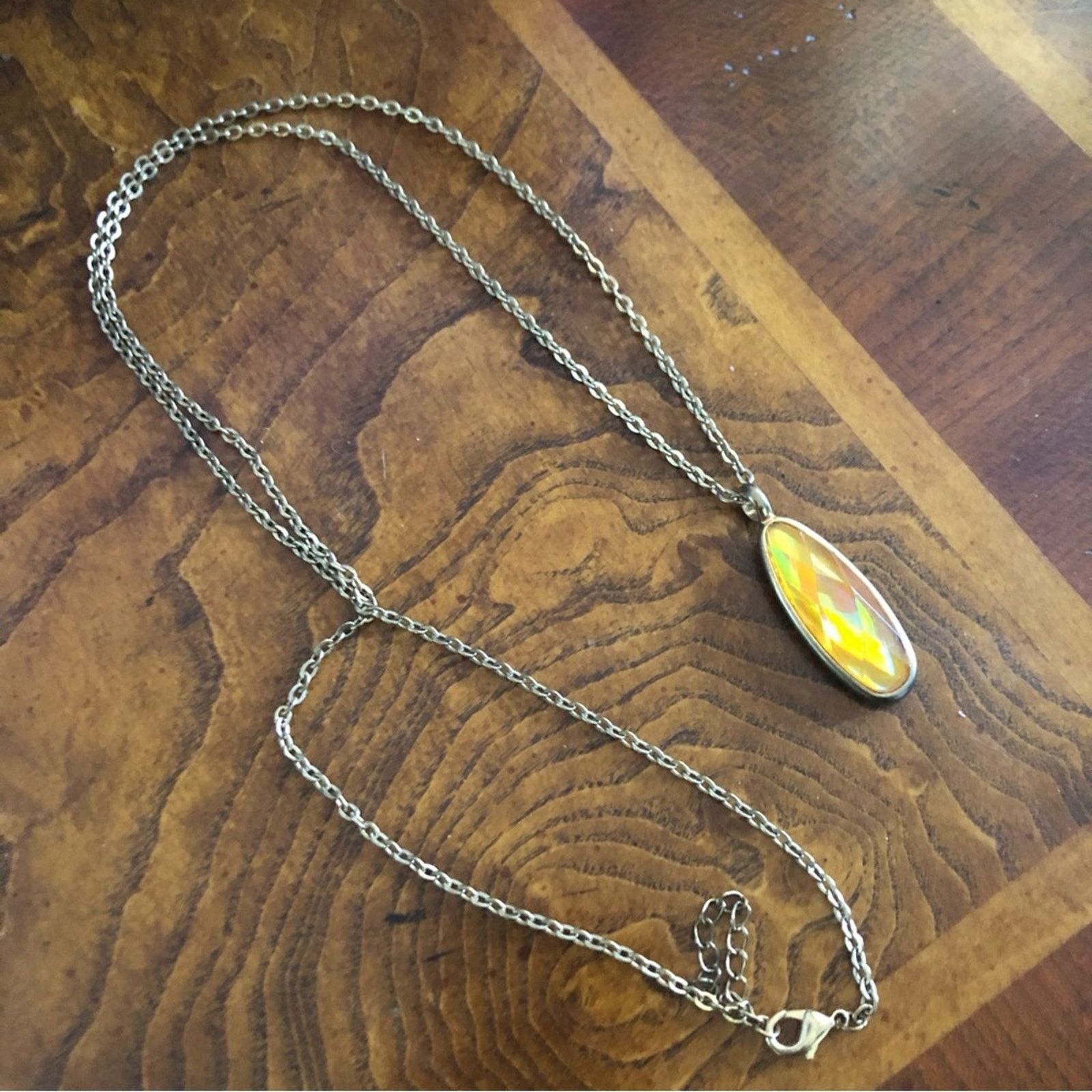 Vintage Vintage Roman long raindrop faceted glass gem on chain Size ONE SIZE - 7 Thumbnail