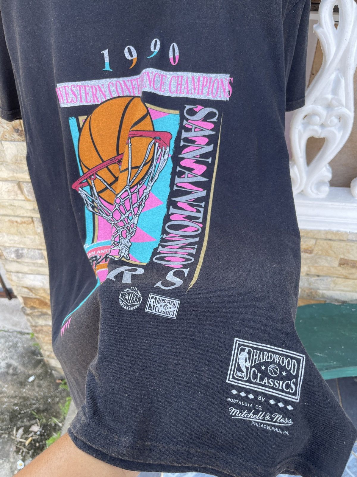NBA Rare🔥San Antonio SPURS 1990 Tour Tees Size US L / EU 52-54 / 3 - 2 Thumbnail