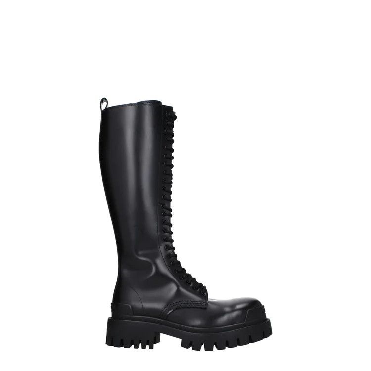 ob1o1e0524 Boots in Black