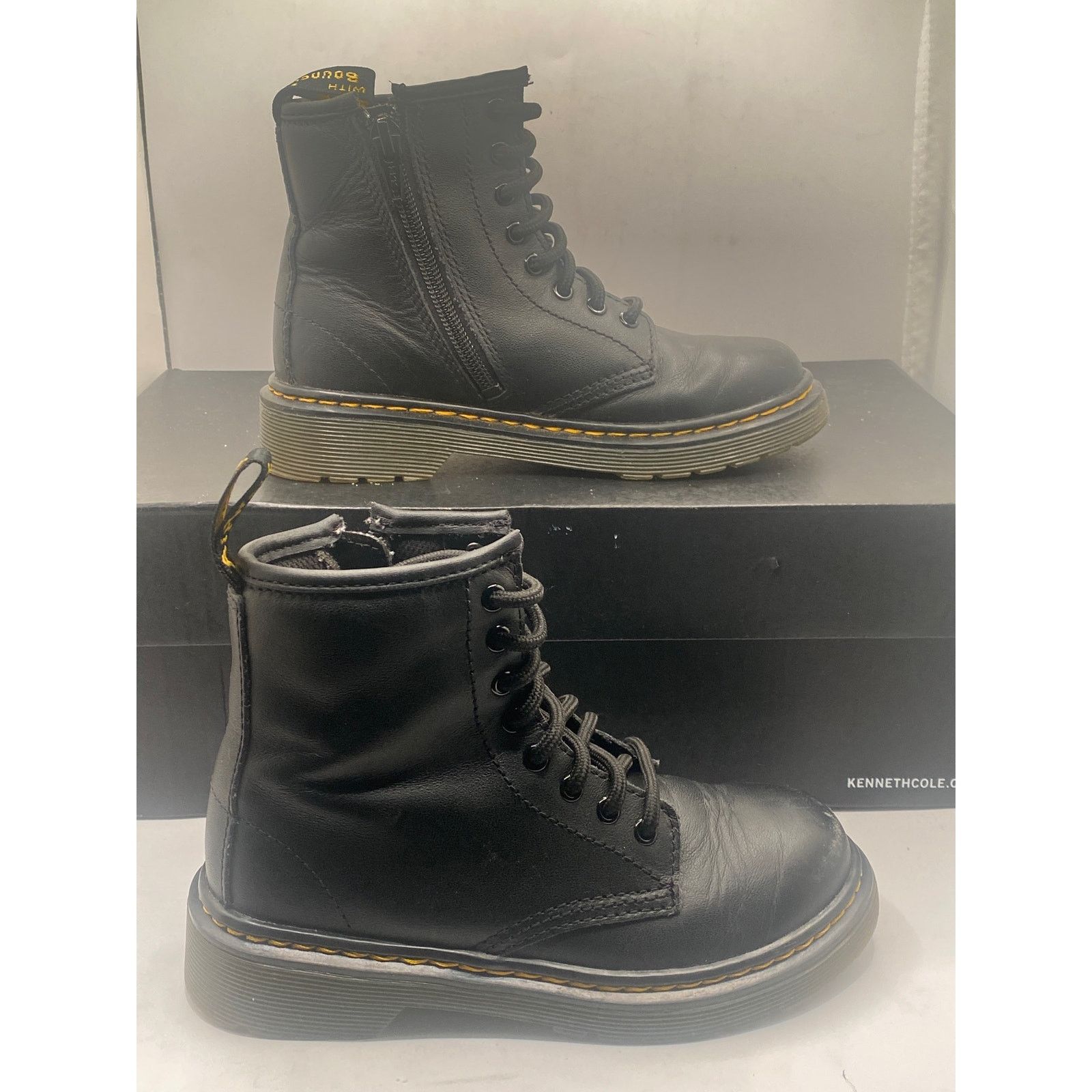 Dr. Martens Dr. Martens 26981 Eyelet Black Leather Boots LA004 Man 13 Size US 13 / EU 46 - 1 Thumbnail