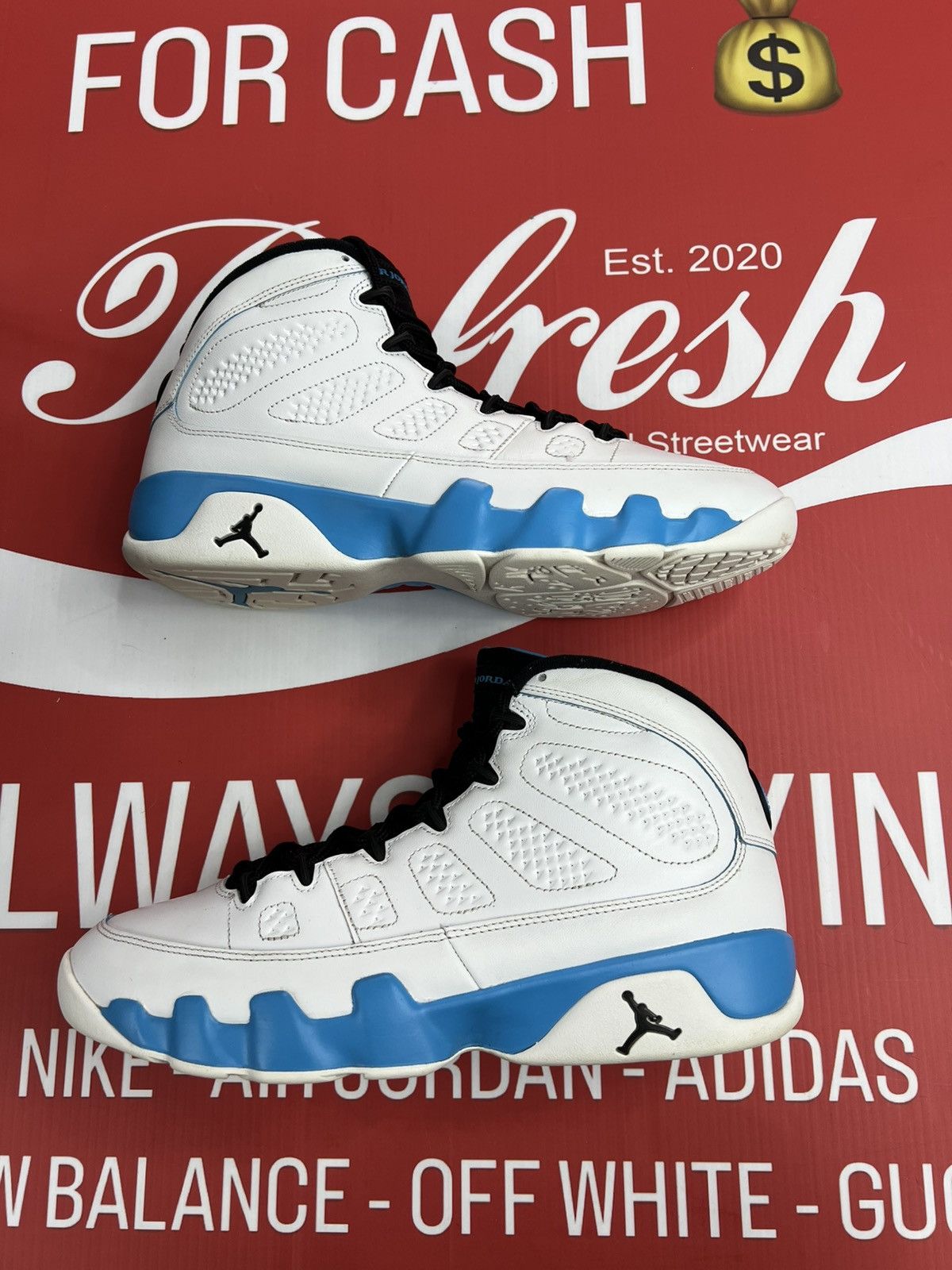 Jordan Brand Air Jordan 9 Powder Blue Size 11 Size US 11 / EU 44 - 2 Thumbnail