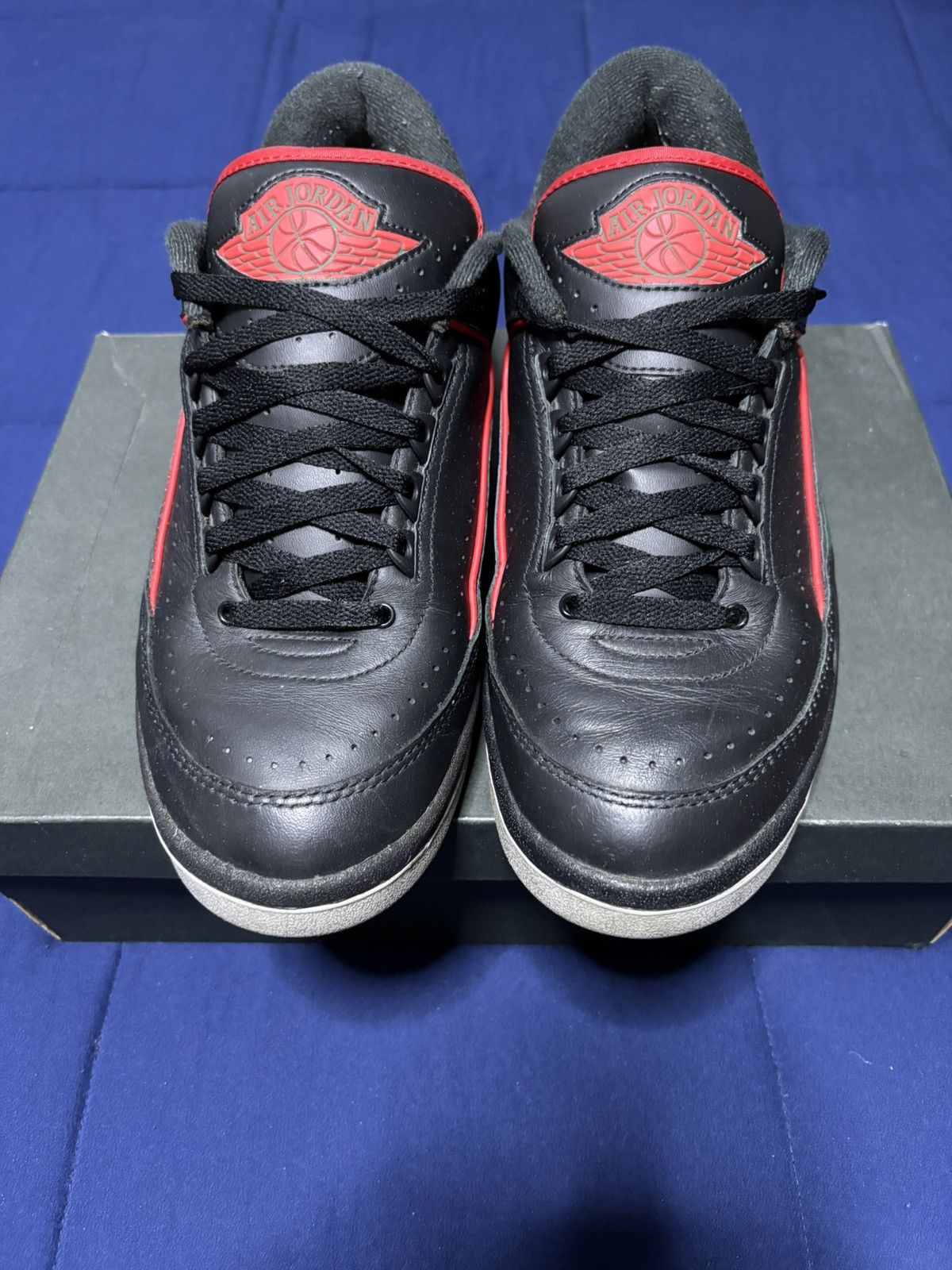 Jordan Brand Jordan 2 Retro Low Christmas 2023 Size 10 Size US 10 / EU 43 - 1 Thumbnail