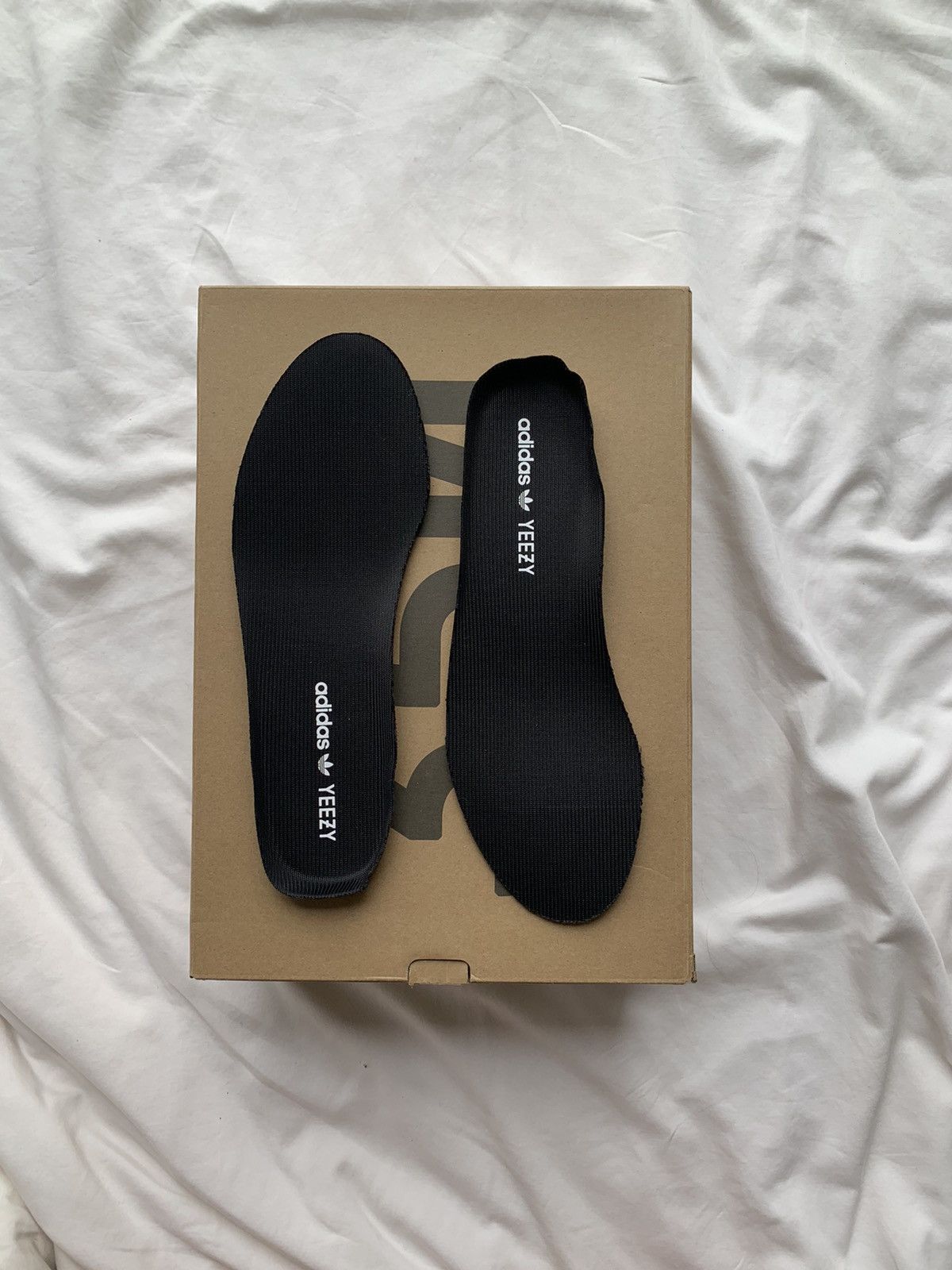 Adidas × Yeezy Adidas Yeezy Boost 350 V2 Bred - US9 Size US 9 / EU 42 - 7 Thumbnail